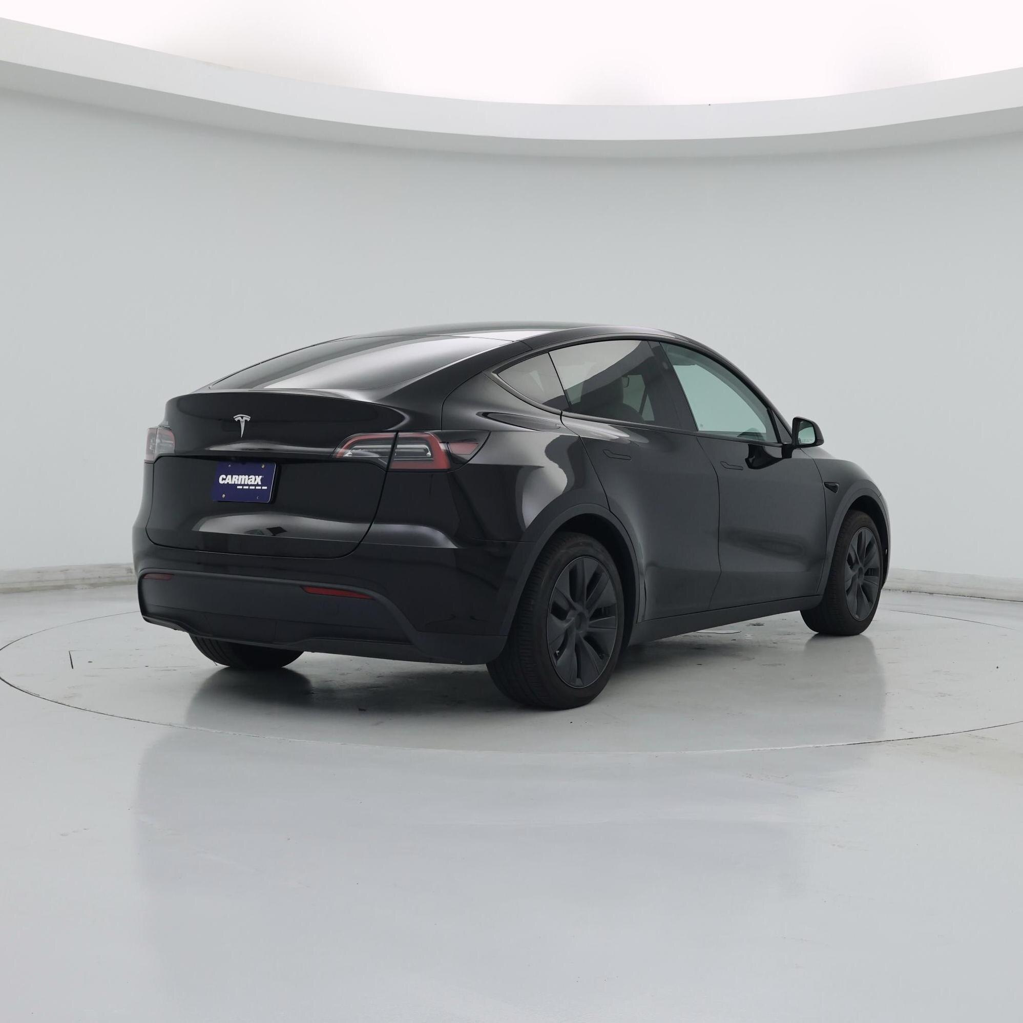 Thumbnail: 2025 Tesla Model Y - 8