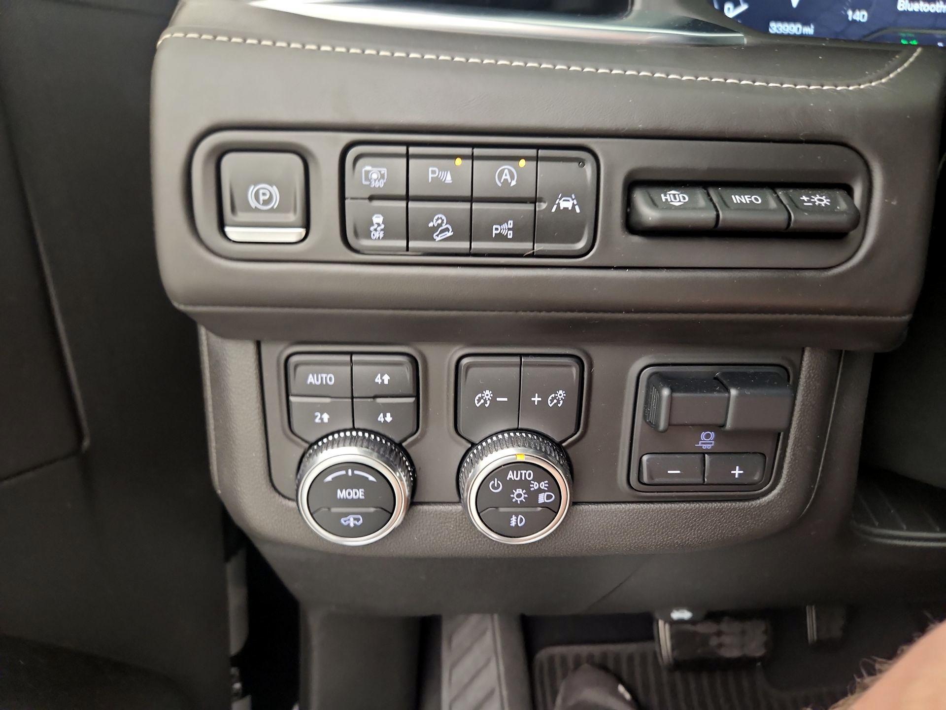 Thumbnail: 2023 GMC Yukon - 13