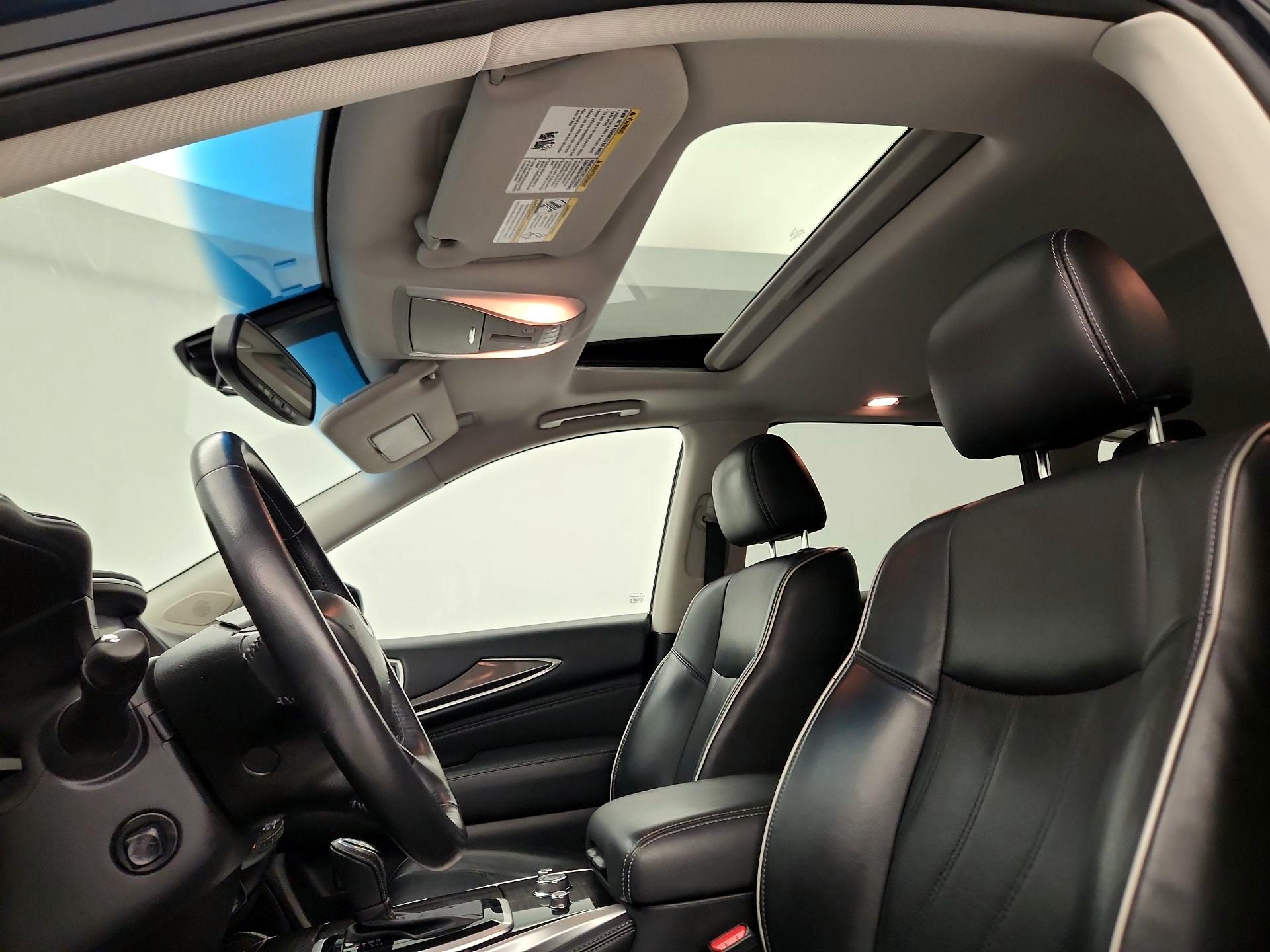 Thumbnail: 2016 INFINITI QX60 - 20