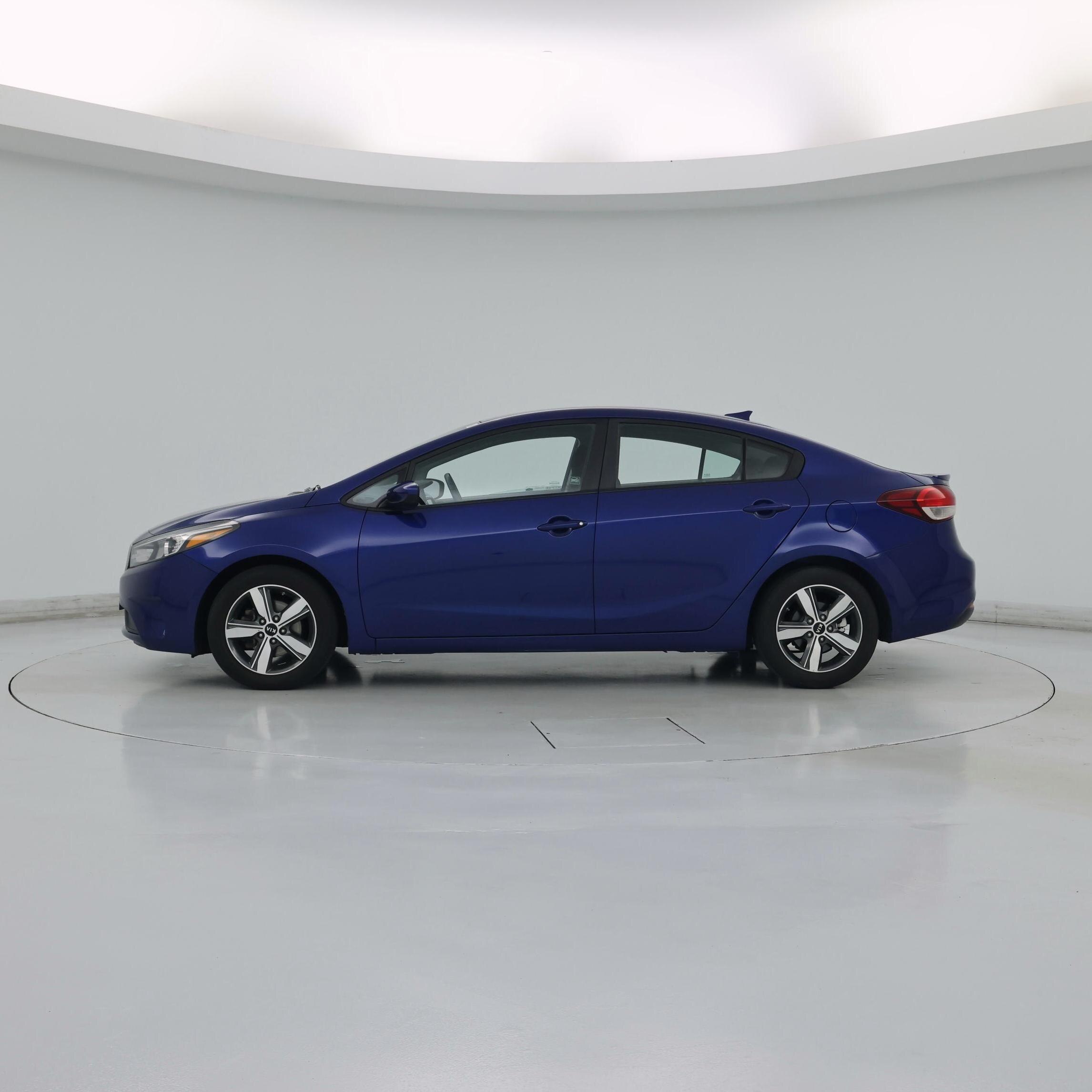 Thumbnail: 2018 Kia Forte - 3