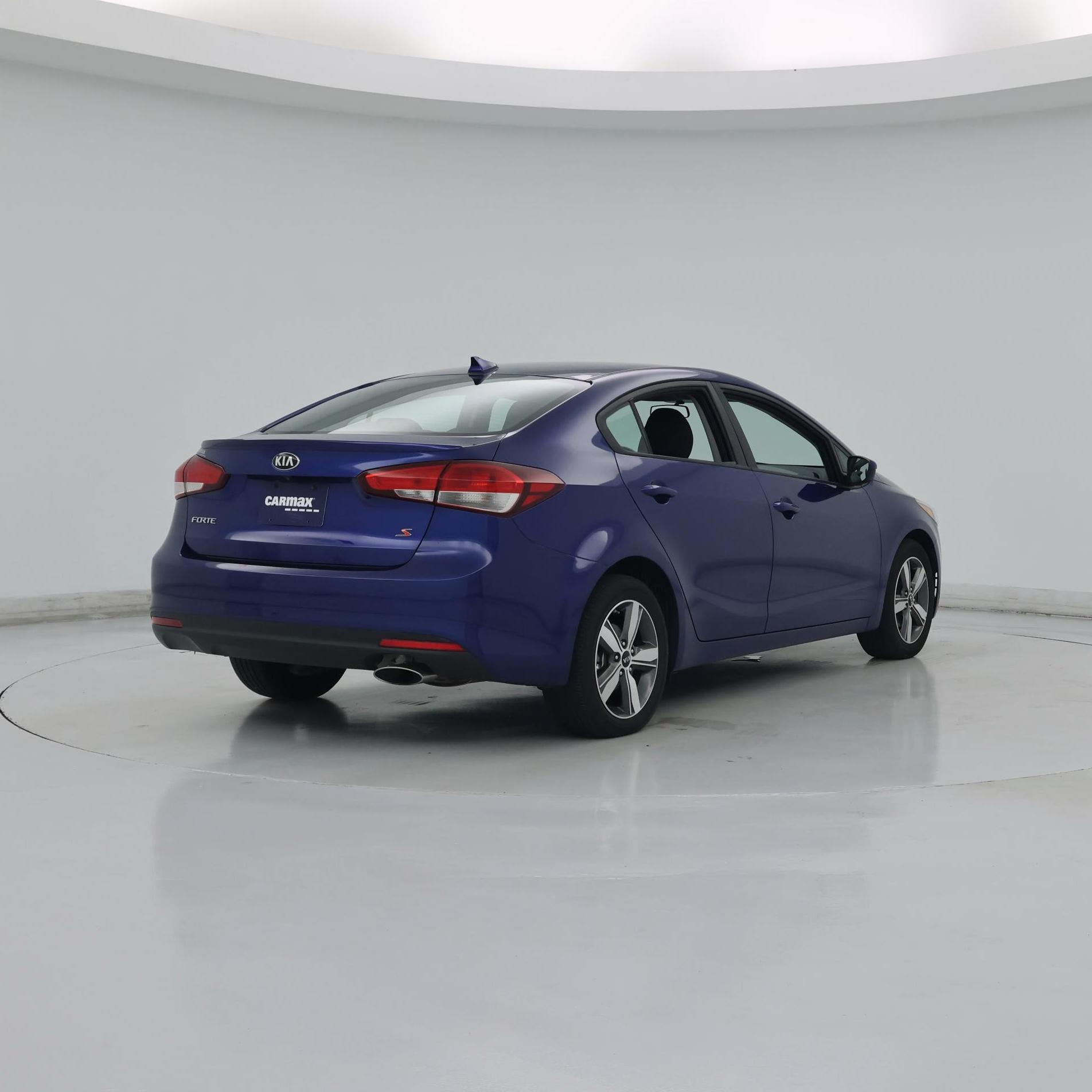 Thumbnail: 2018 Kia Forte - 8