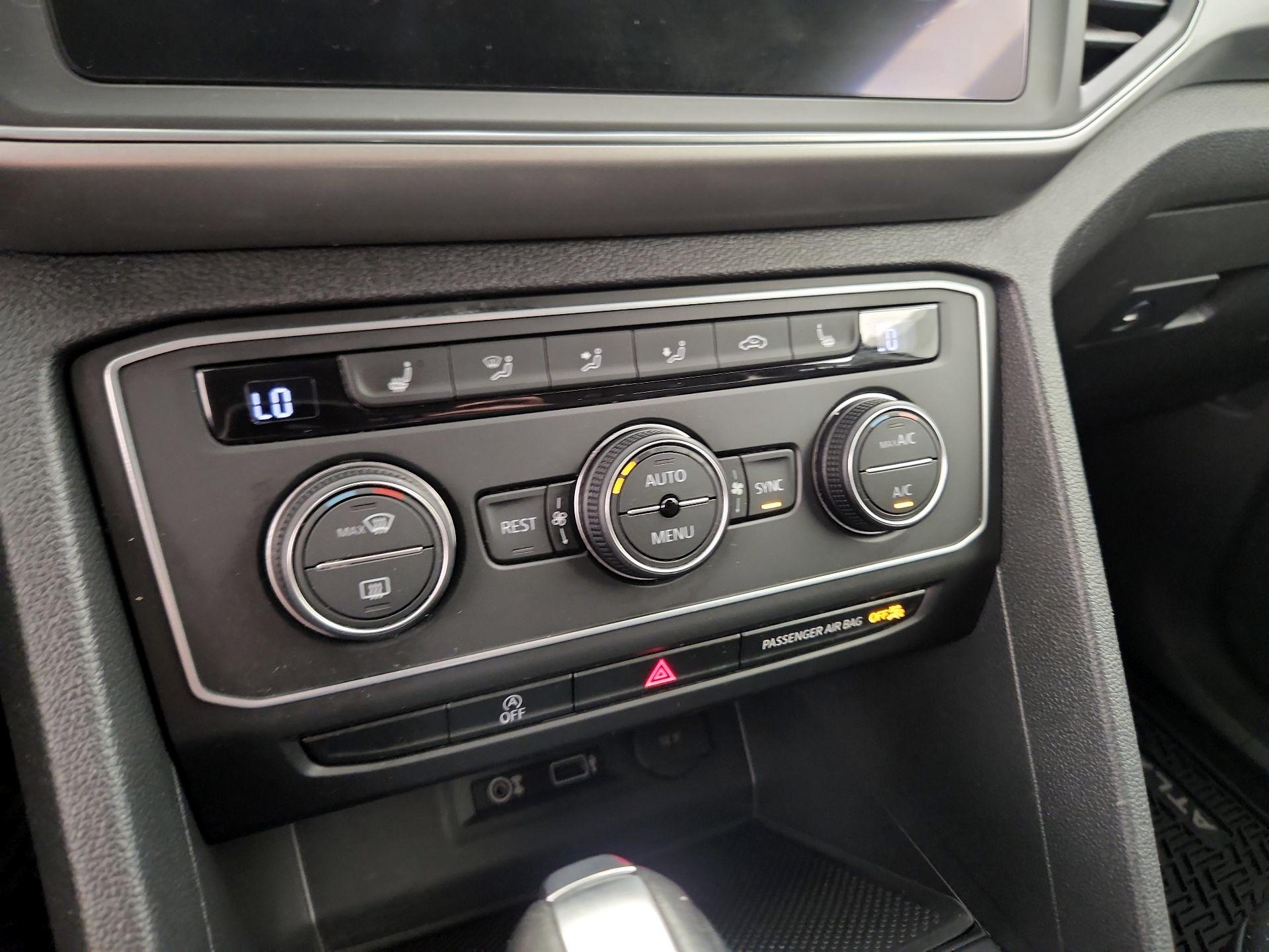 Thumbnail: 2019 Volkswagen Atlas - 16