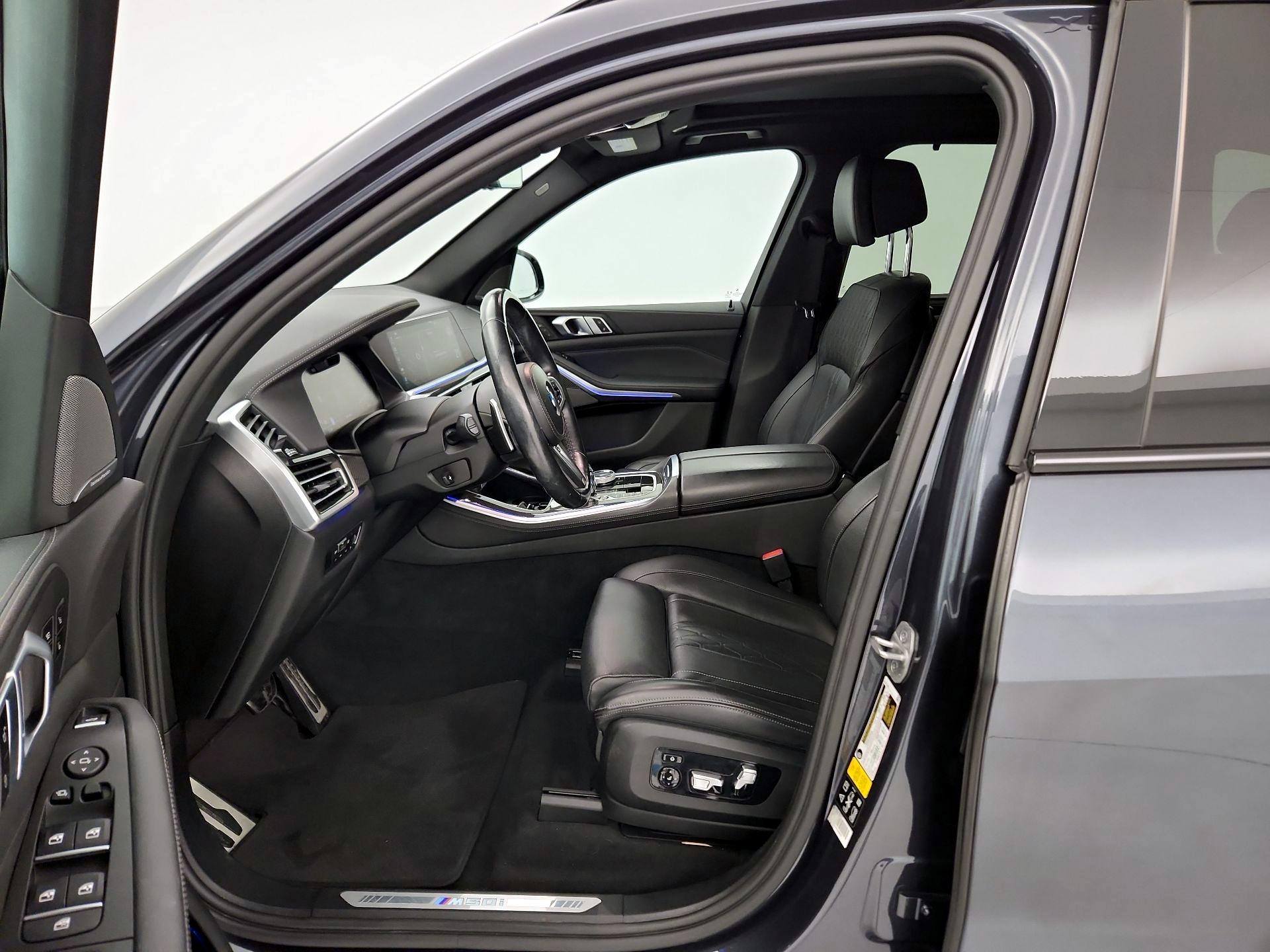 Thumbnail: 2022 BMW X5 - 11