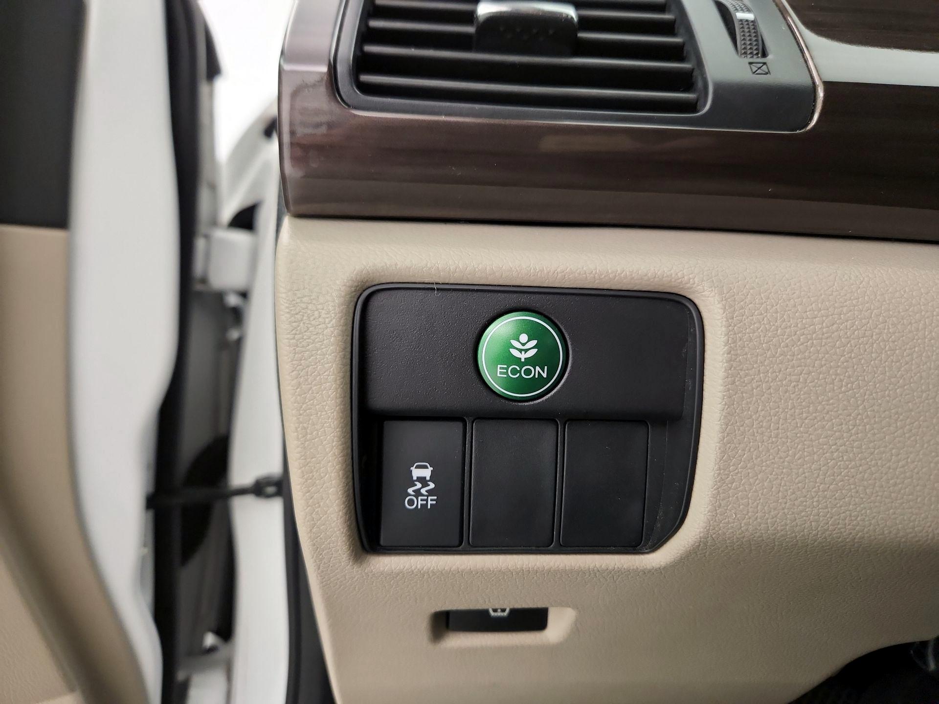 Thumbnail: 2017 Honda Accord - 13