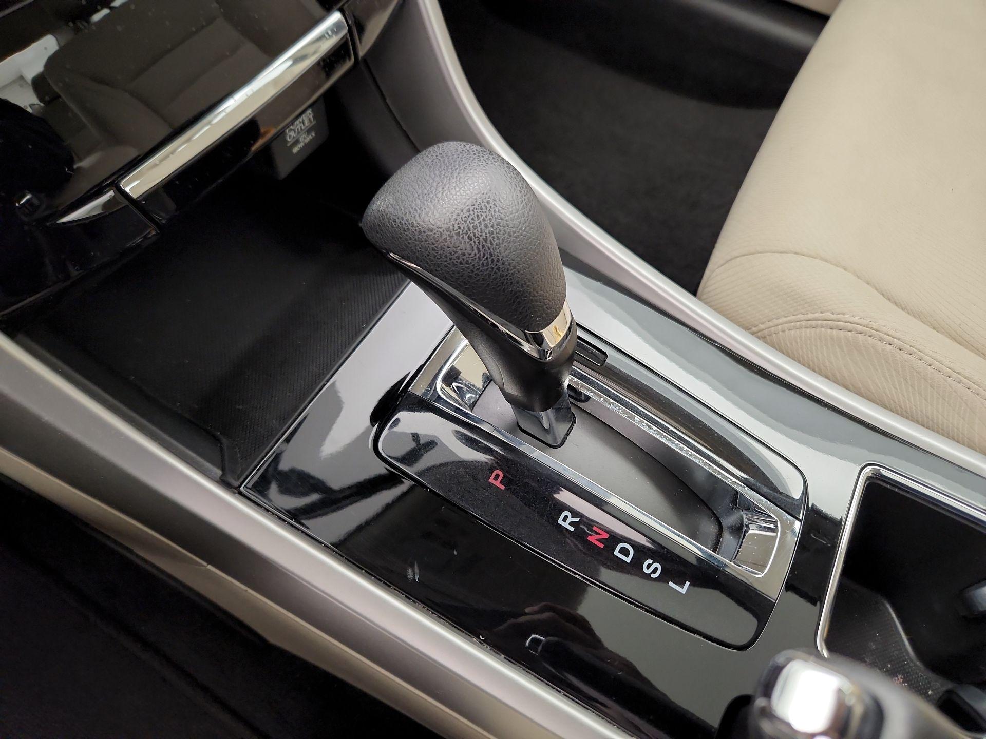 Thumbnail: 2017 Honda Accord - 17