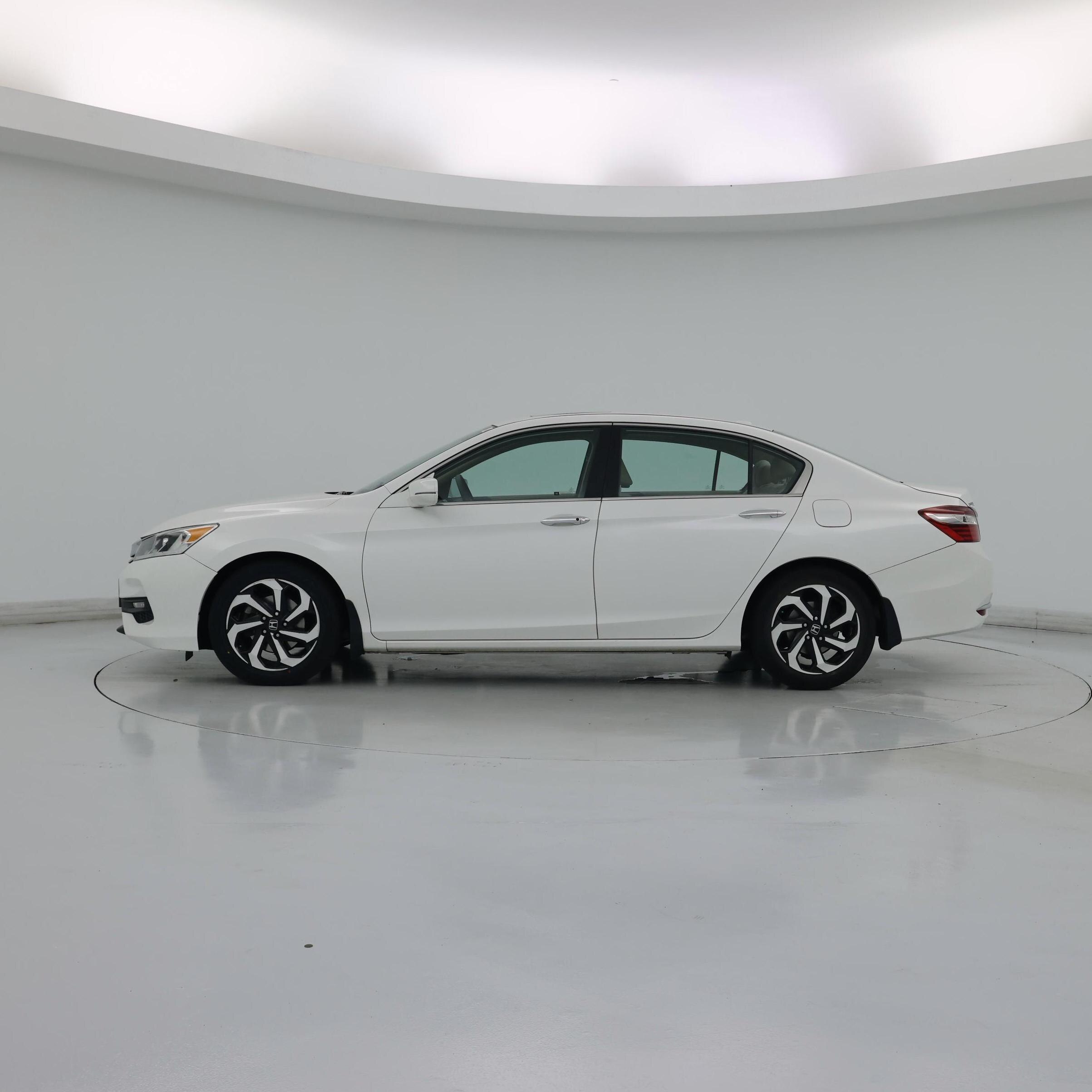 Thumbnail: 2017 Honda Accord - 3