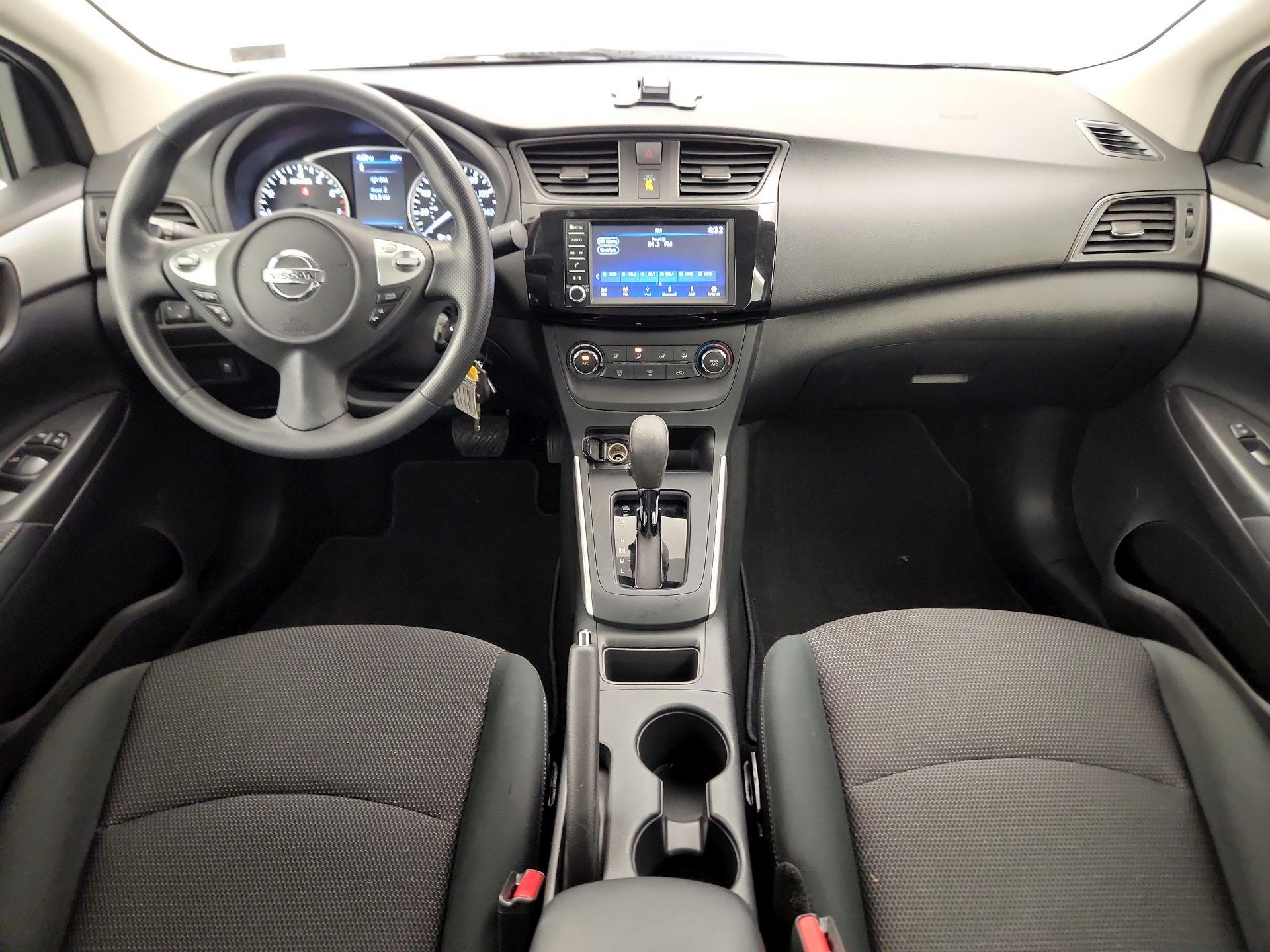 Thumbnail: 2019 Nissan Sentra - 9