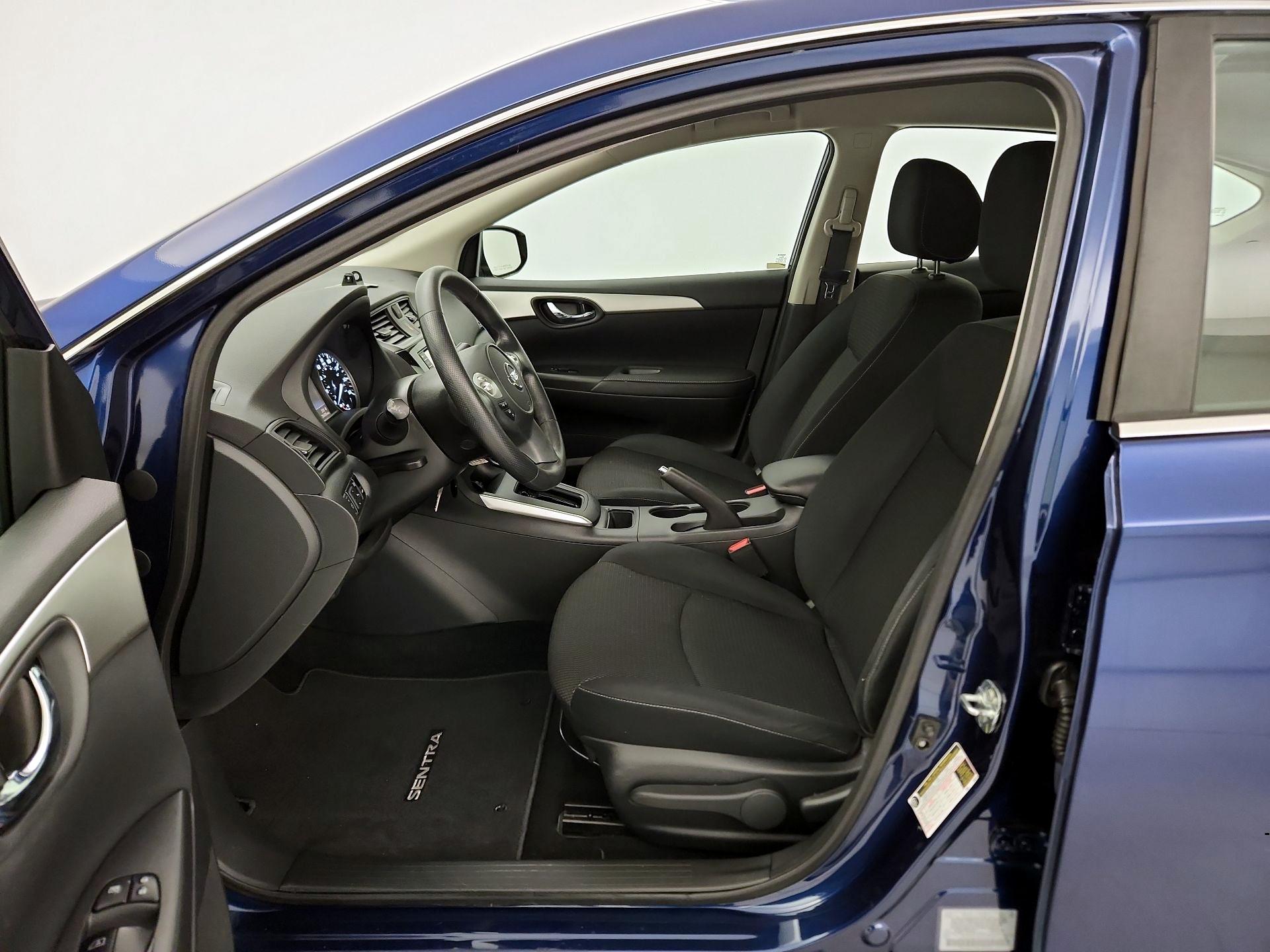 Thumbnail: 2019 Nissan Sentra - 11