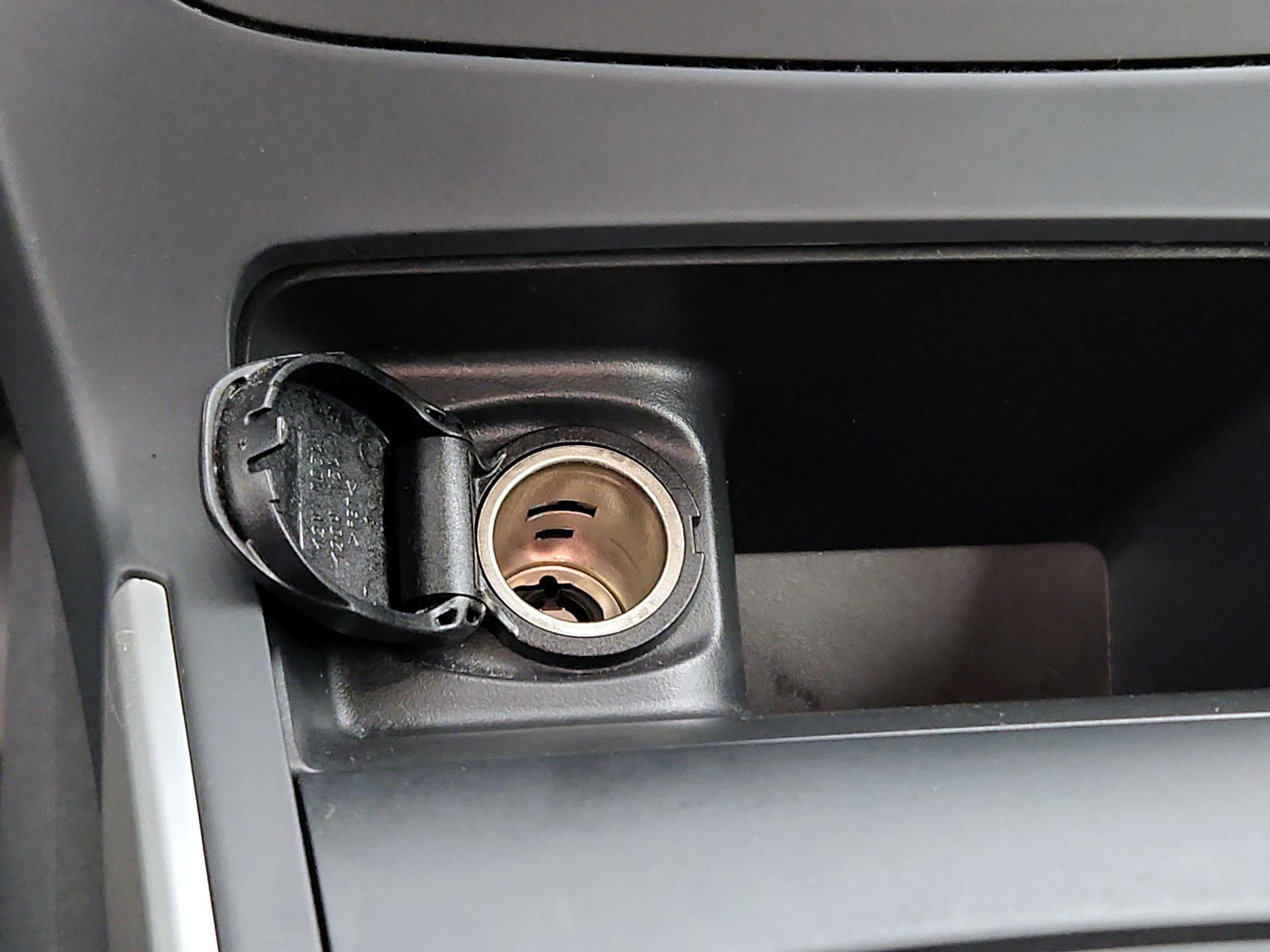 Thumbnail: 2019 Nissan Sentra - 18