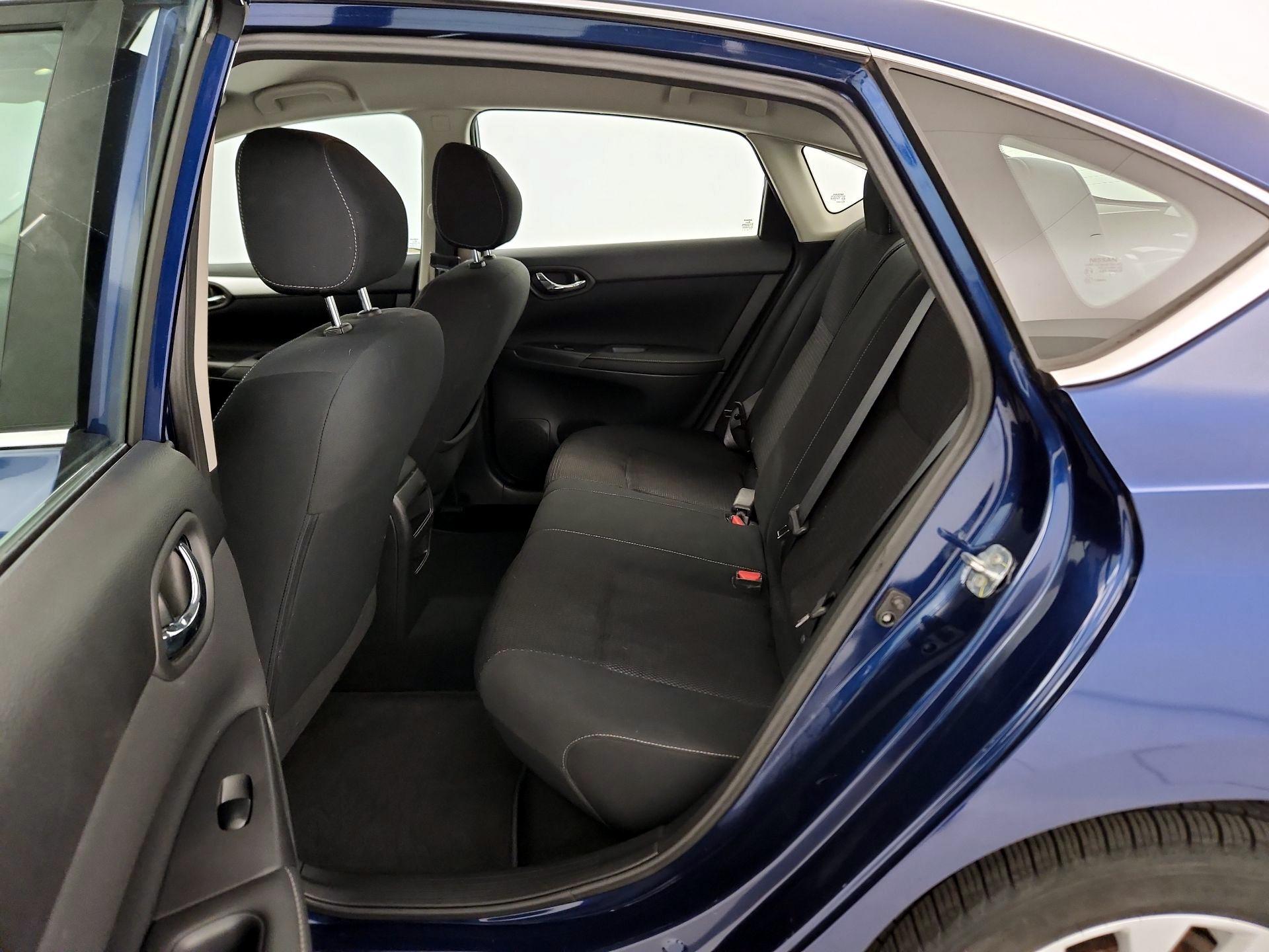 Thumbnail: 2019 Nissan Sentra - 19