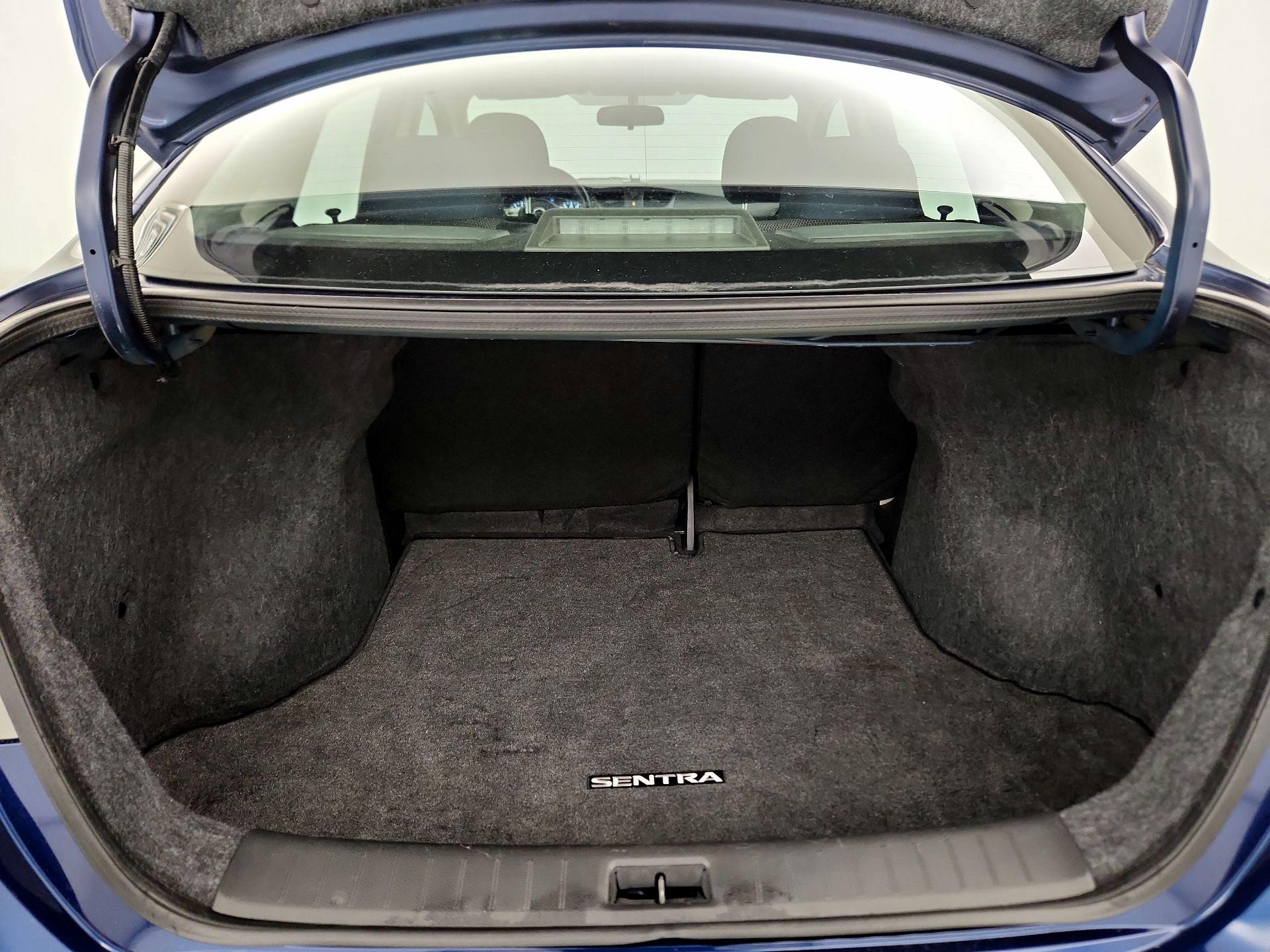 Thumbnail: 2019 Nissan Sentra - 20