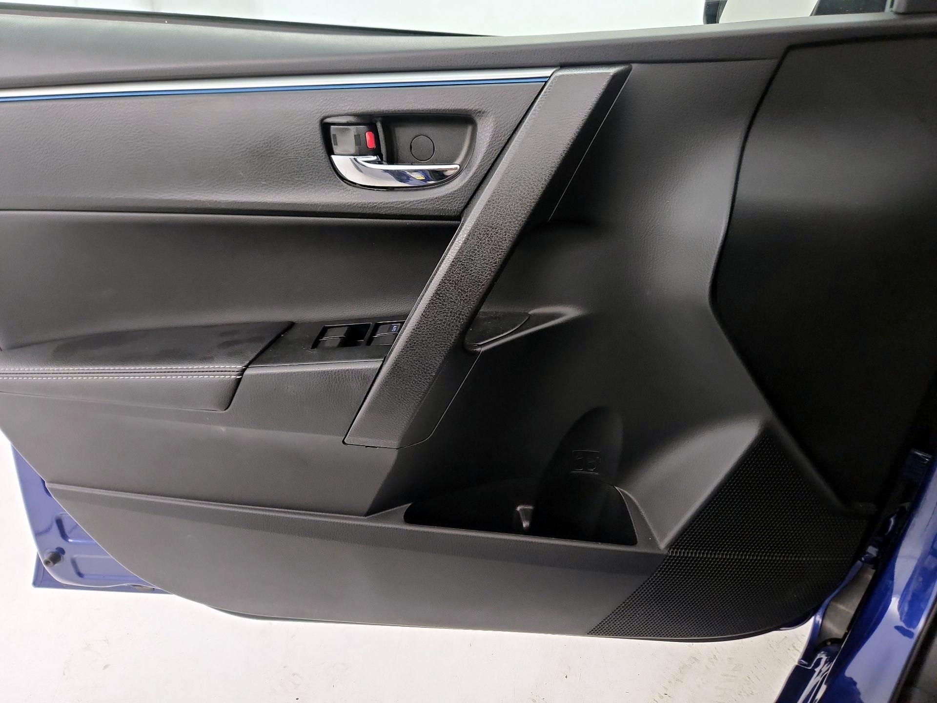 Thumbnail: 2016 Toyota Corolla - 12