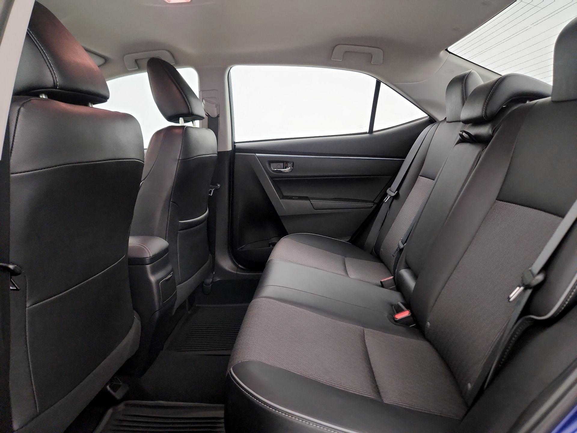 Thumbnail: 2016 Toyota Corolla - 18