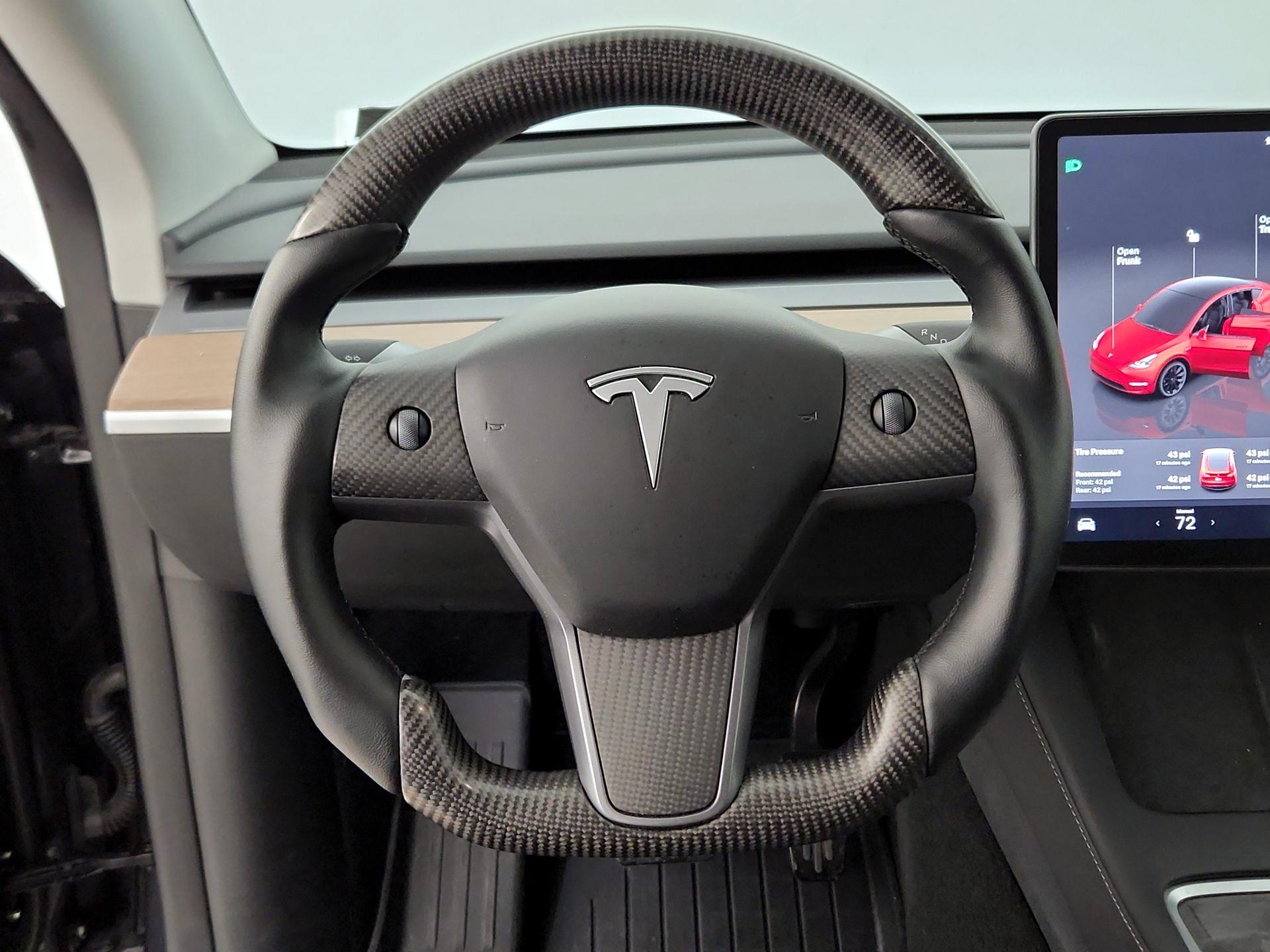 Thumbnail: 2024 Tesla Model Y - 10