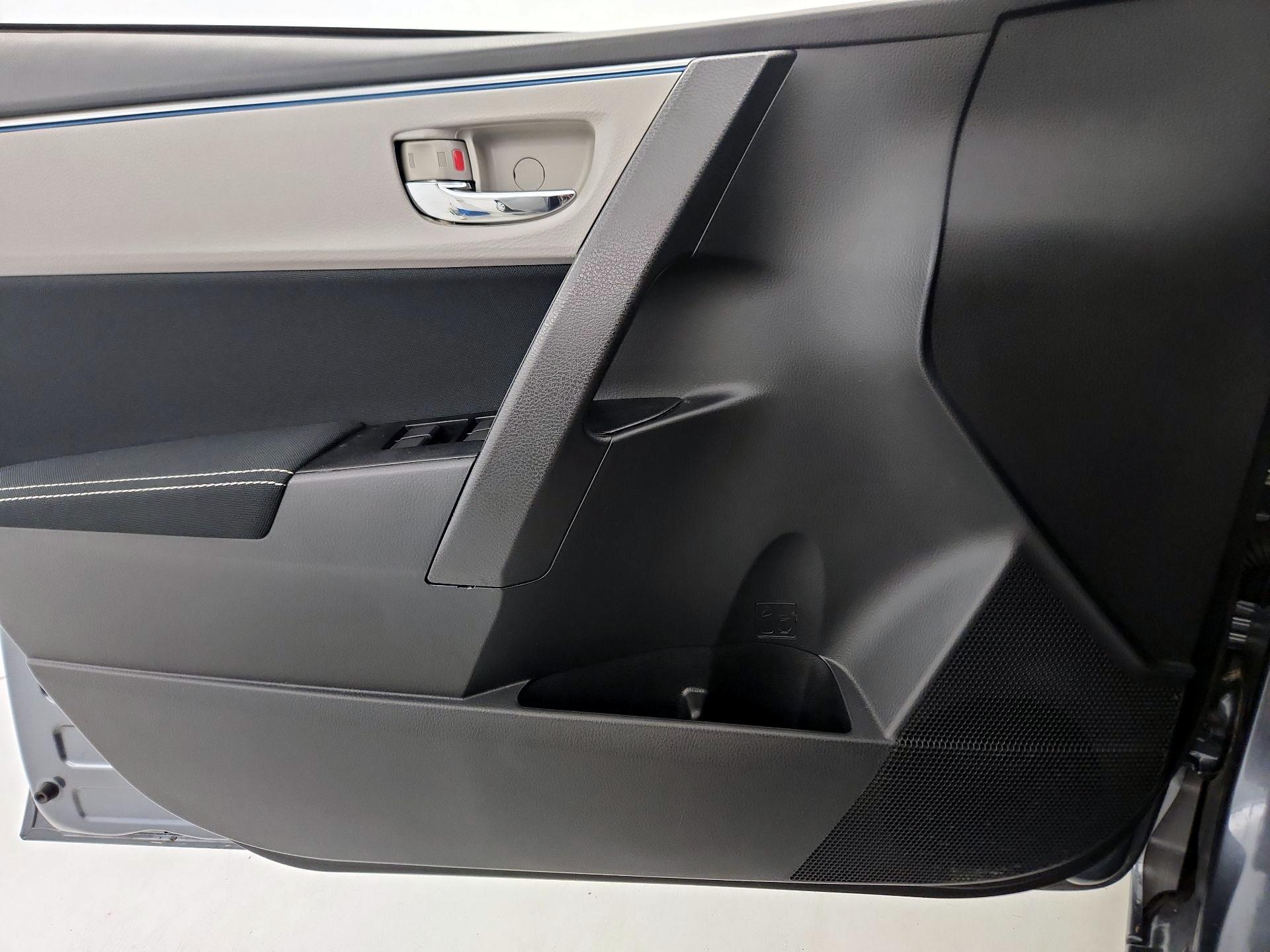 Thumbnail: 2014 Toyota Corolla - 12