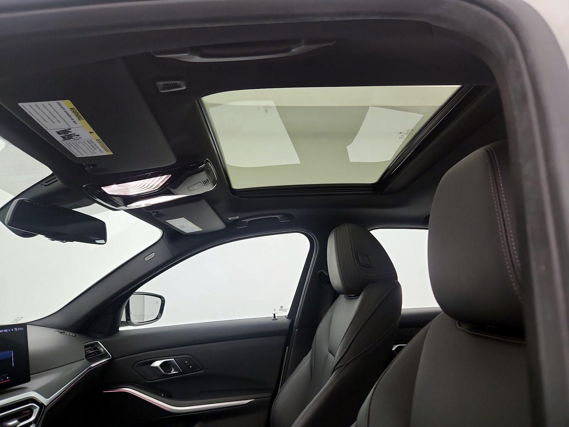 Thumbnail: 2024 BMW 3 Series - 20