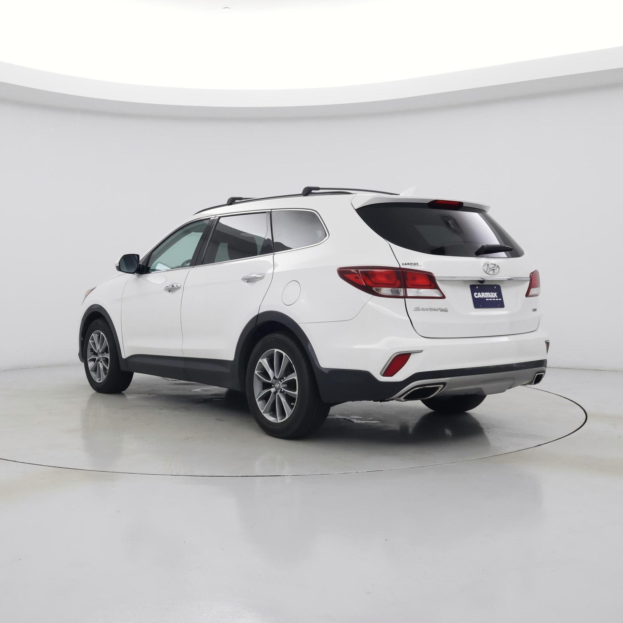 Thumbnail: 2017 Hyundai Santa Fe - 2