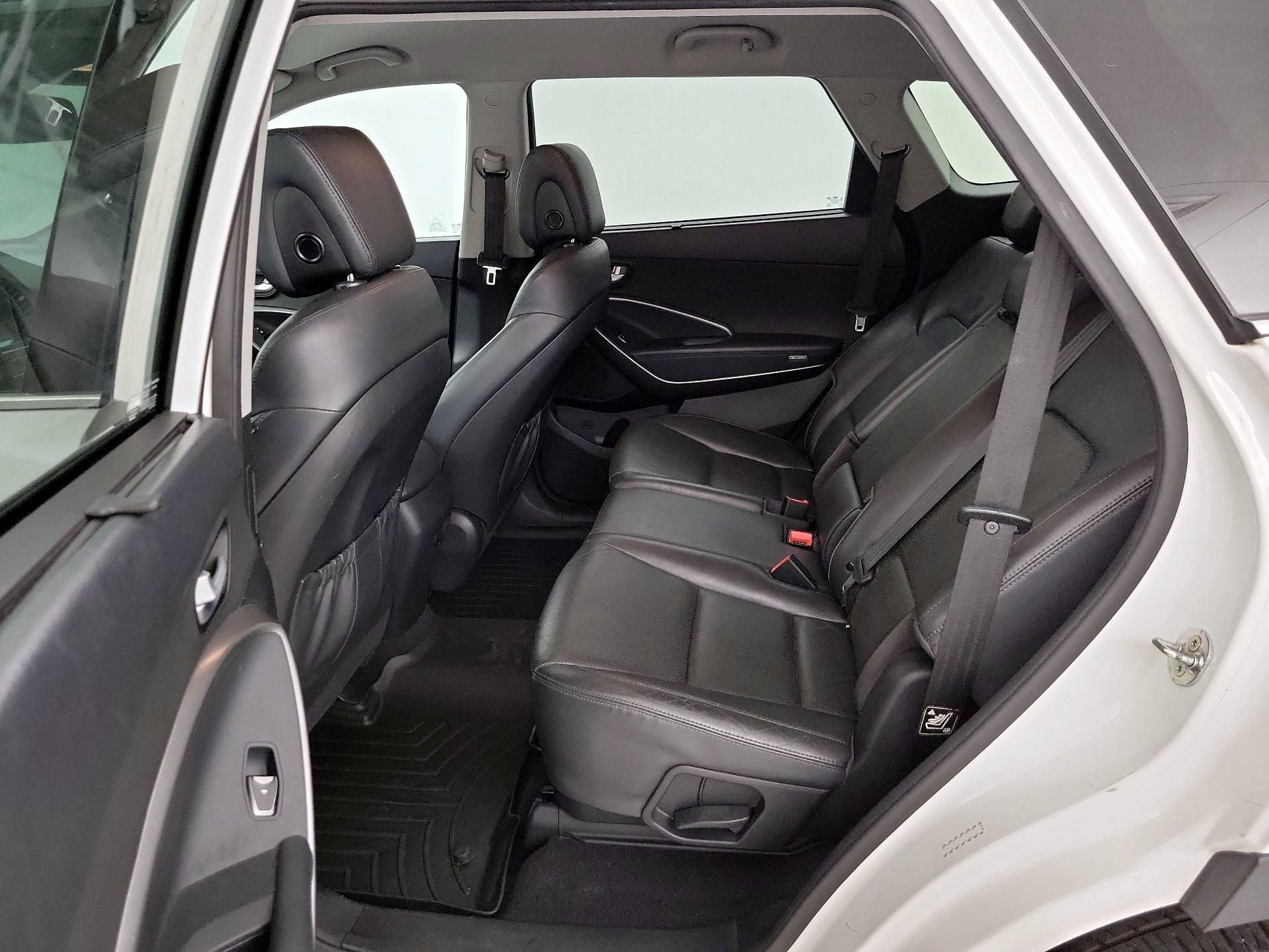 Thumbnail: 2017 Hyundai Santa Fe - 19