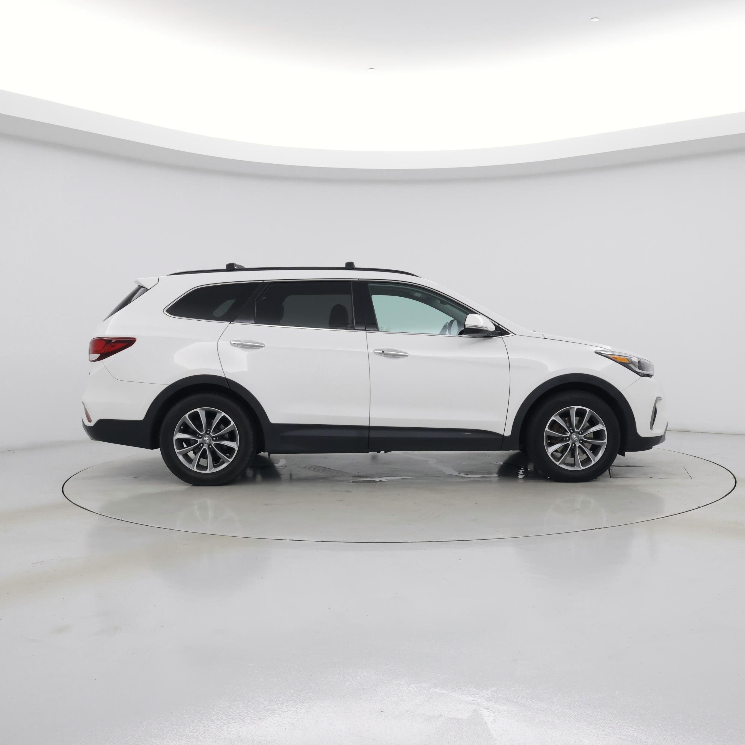 Thumbnail: 2017 Hyundai Santa Fe - 7