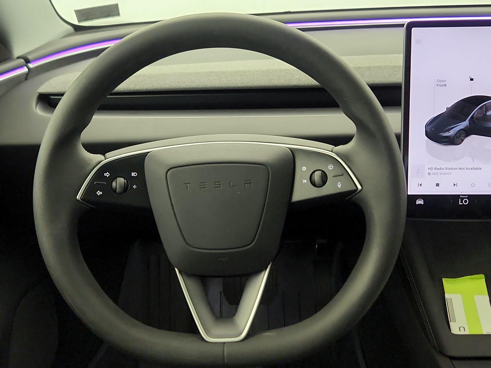 Thumbnail: 2025 Tesla Model 3 - 10