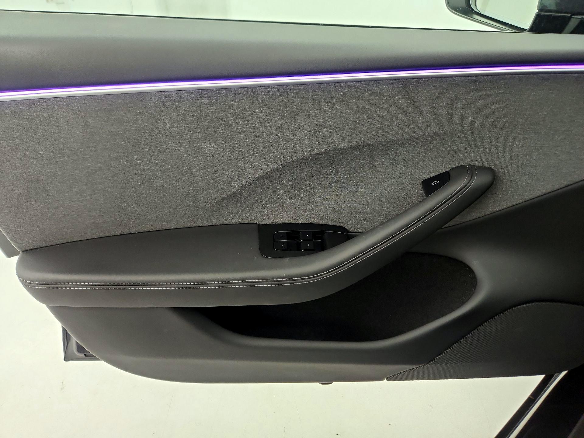 Thumbnail: 2025 Tesla Model 3 - 12