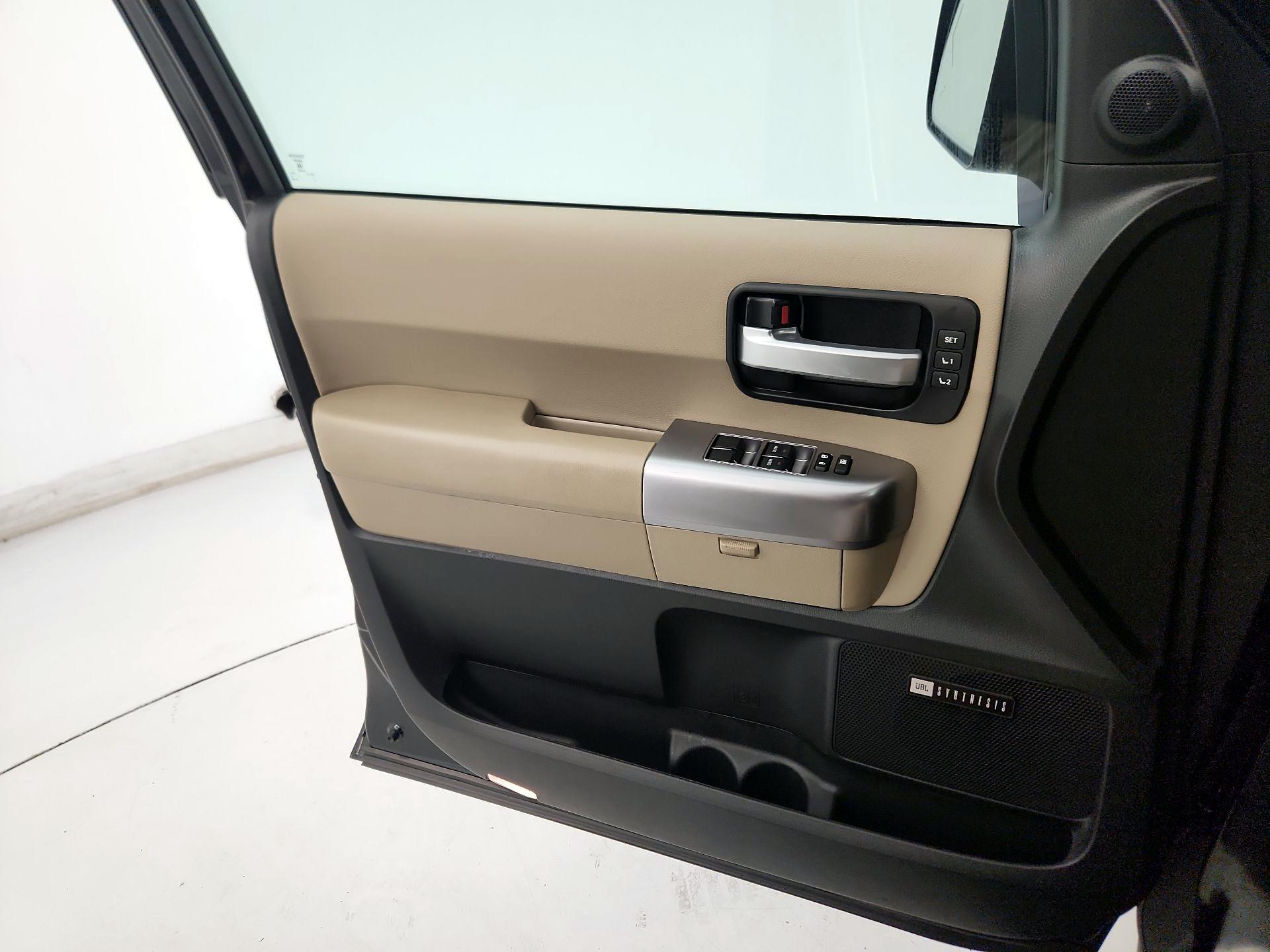 Thumbnail: 2021 Toyota Sequoia - 12