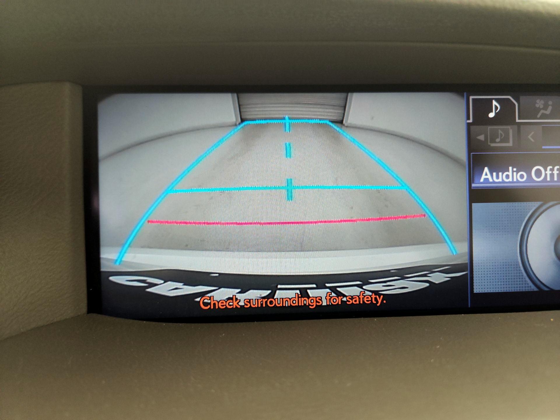 Thumbnail: 2014 Lexus LS - 15