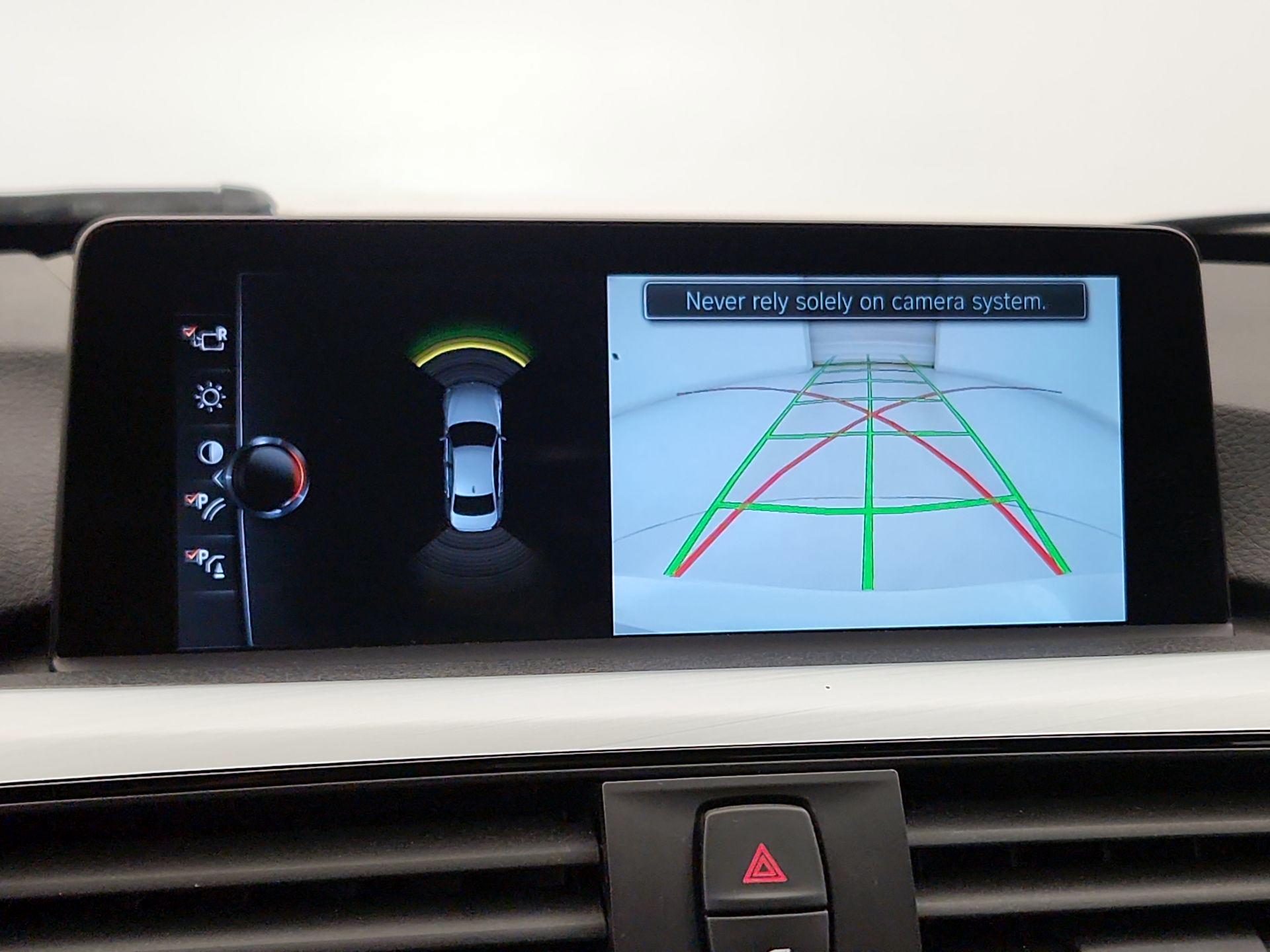 Thumbnail: 2017 BMW 3 Series - 15