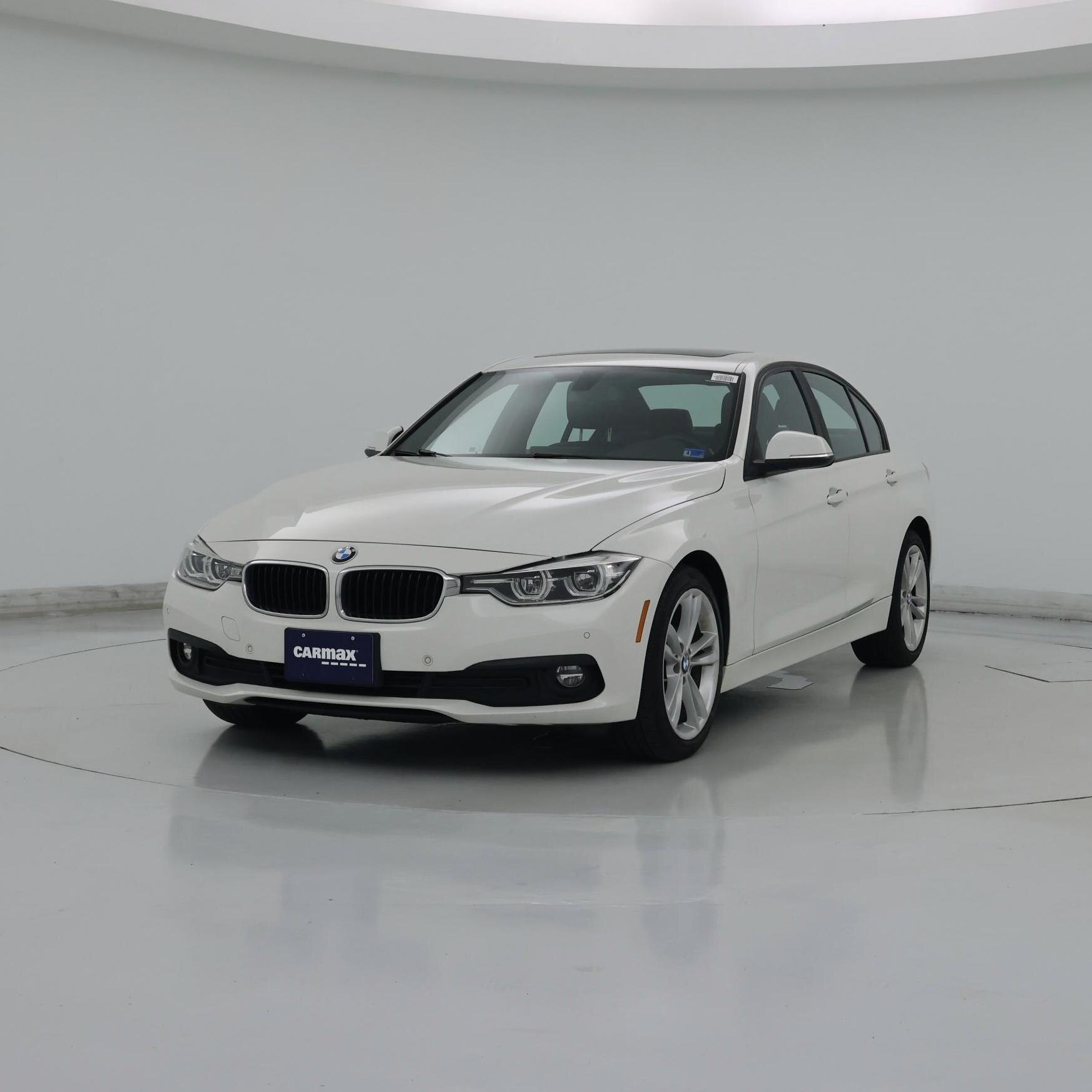 Thumbnail: 2017 BMW 3 Series - 4