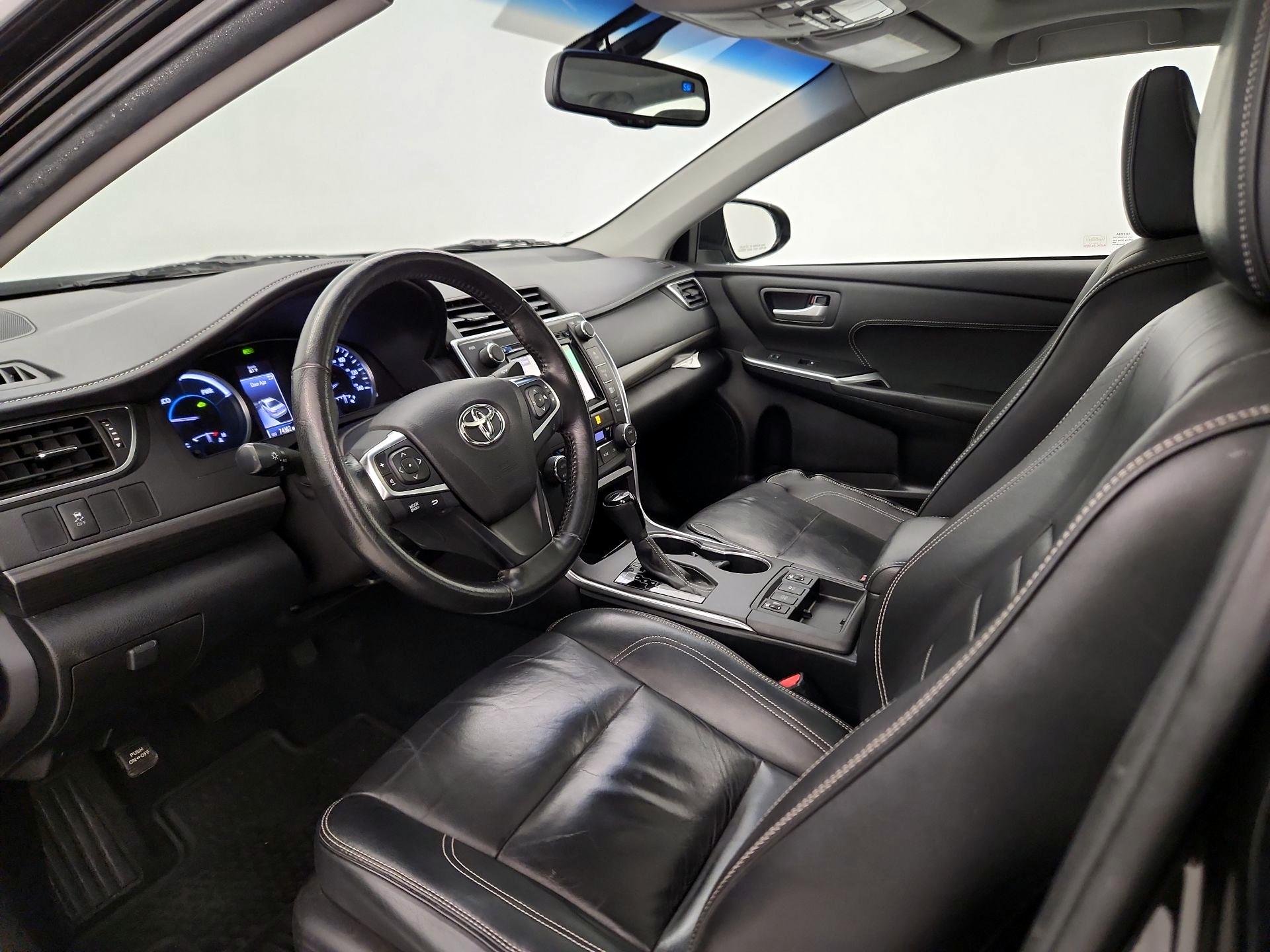 Thumbnail: 2015 Toyota Camry - 11