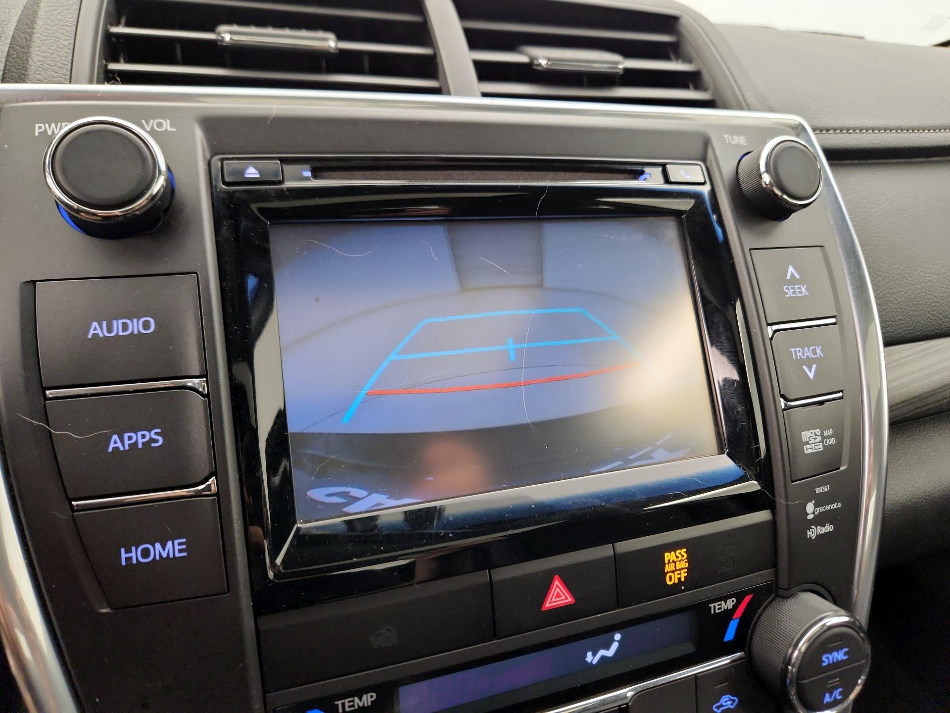 Thumbnail: 2015 Toyota Camry - 14