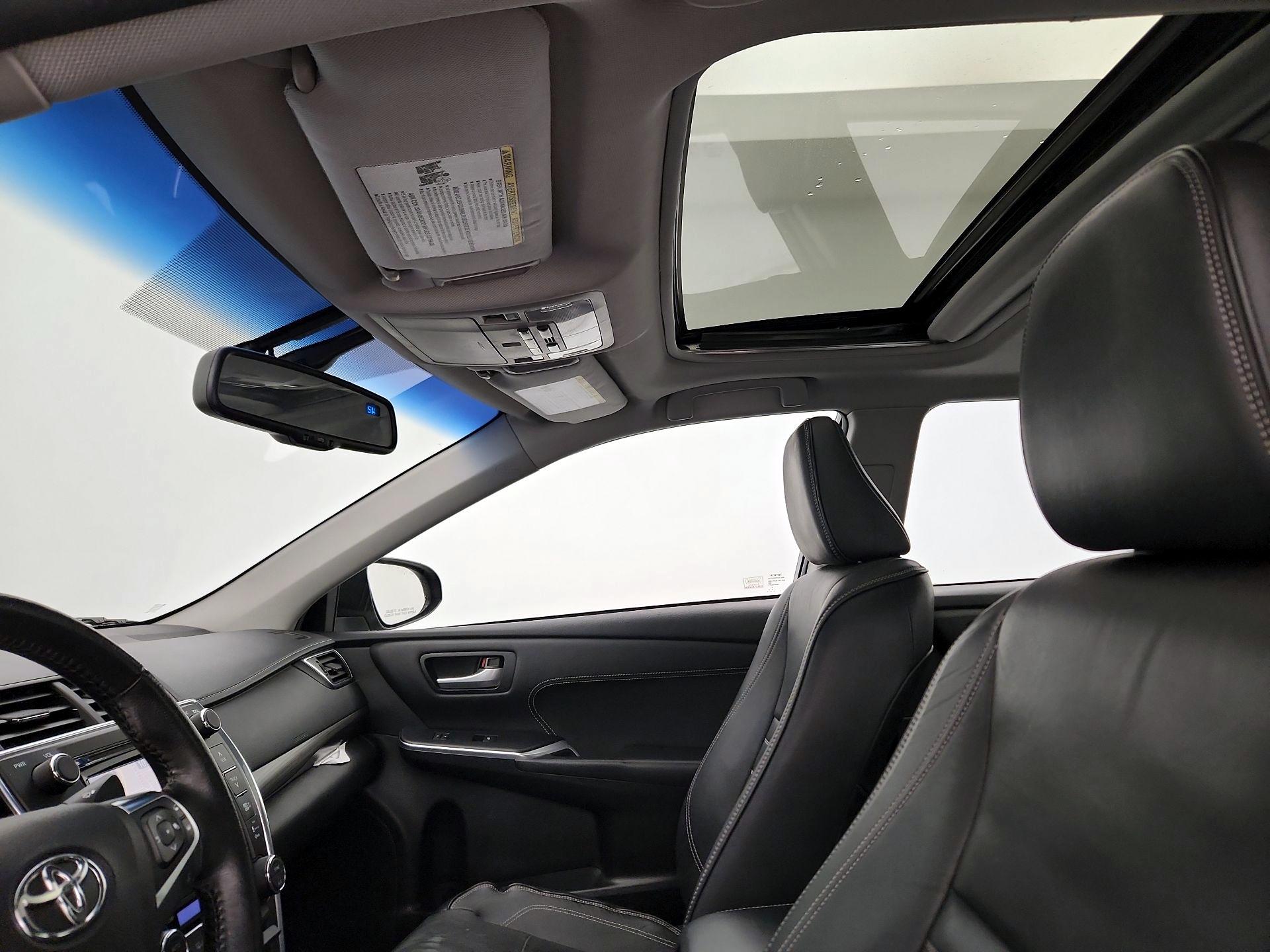 Thumbnail: 2015 Toyota Camry - 19