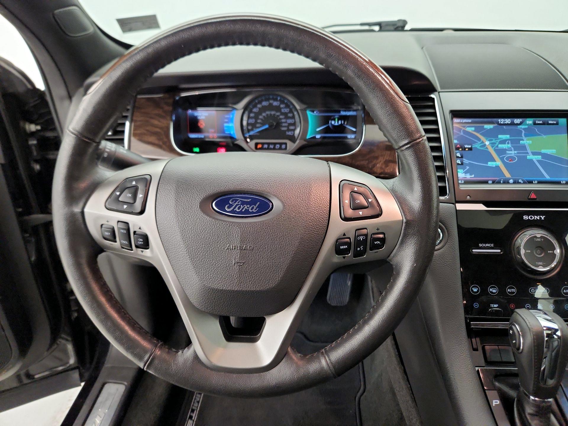 Thumbnail: 2014 Ford Taurus - 10