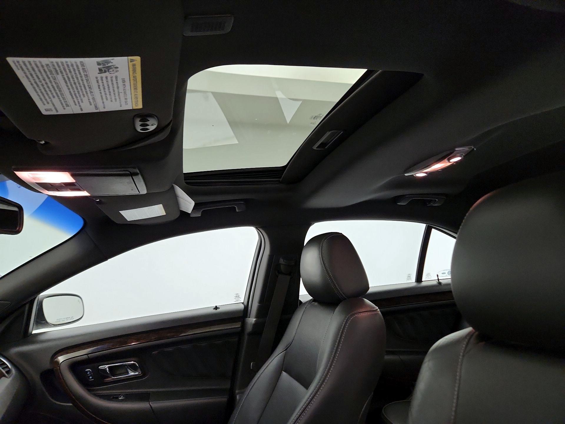 Thumbnail: 2014 Ford Taurus - 20