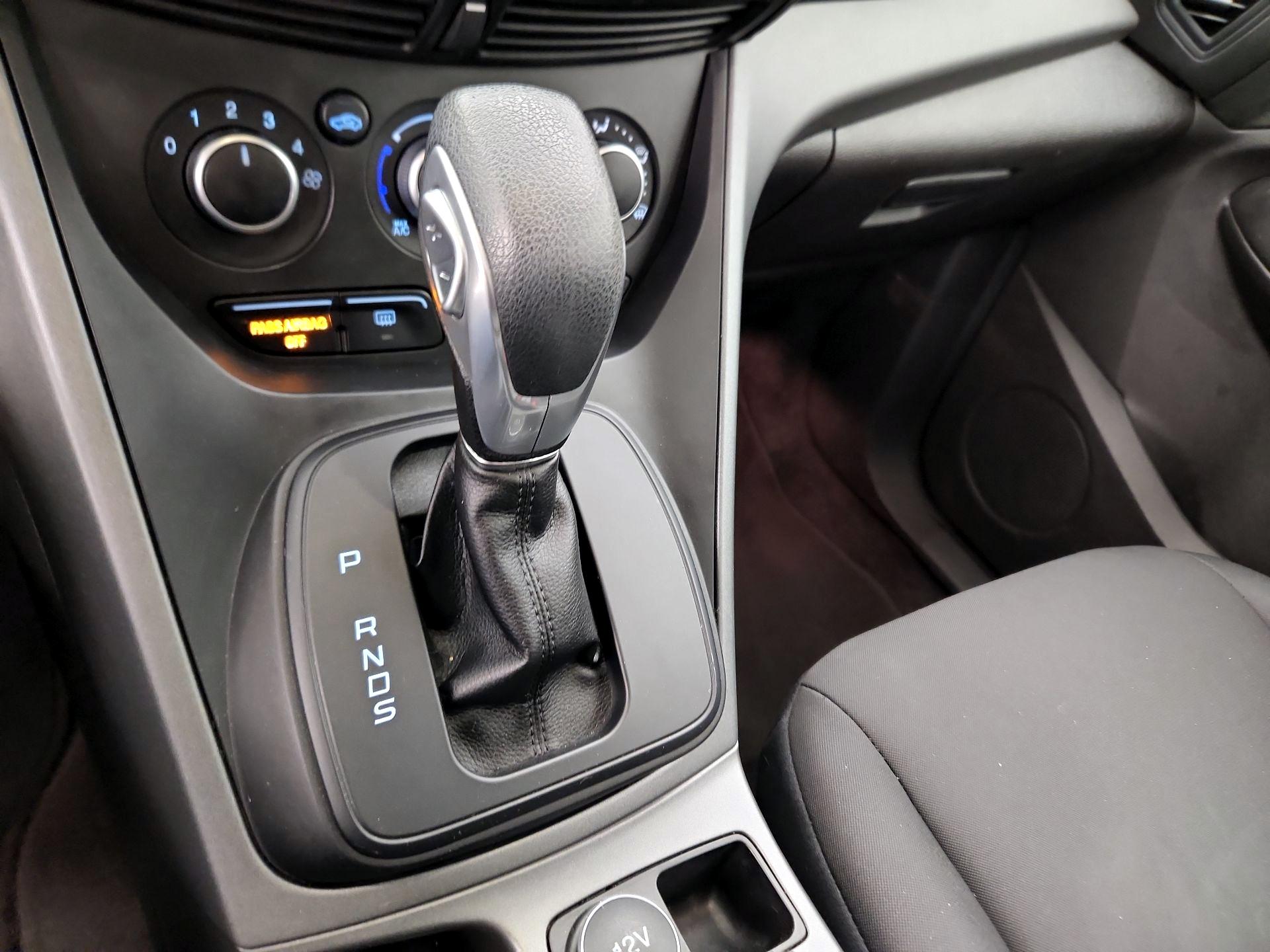 Thumbnail: 2015 Ford Escape - 17