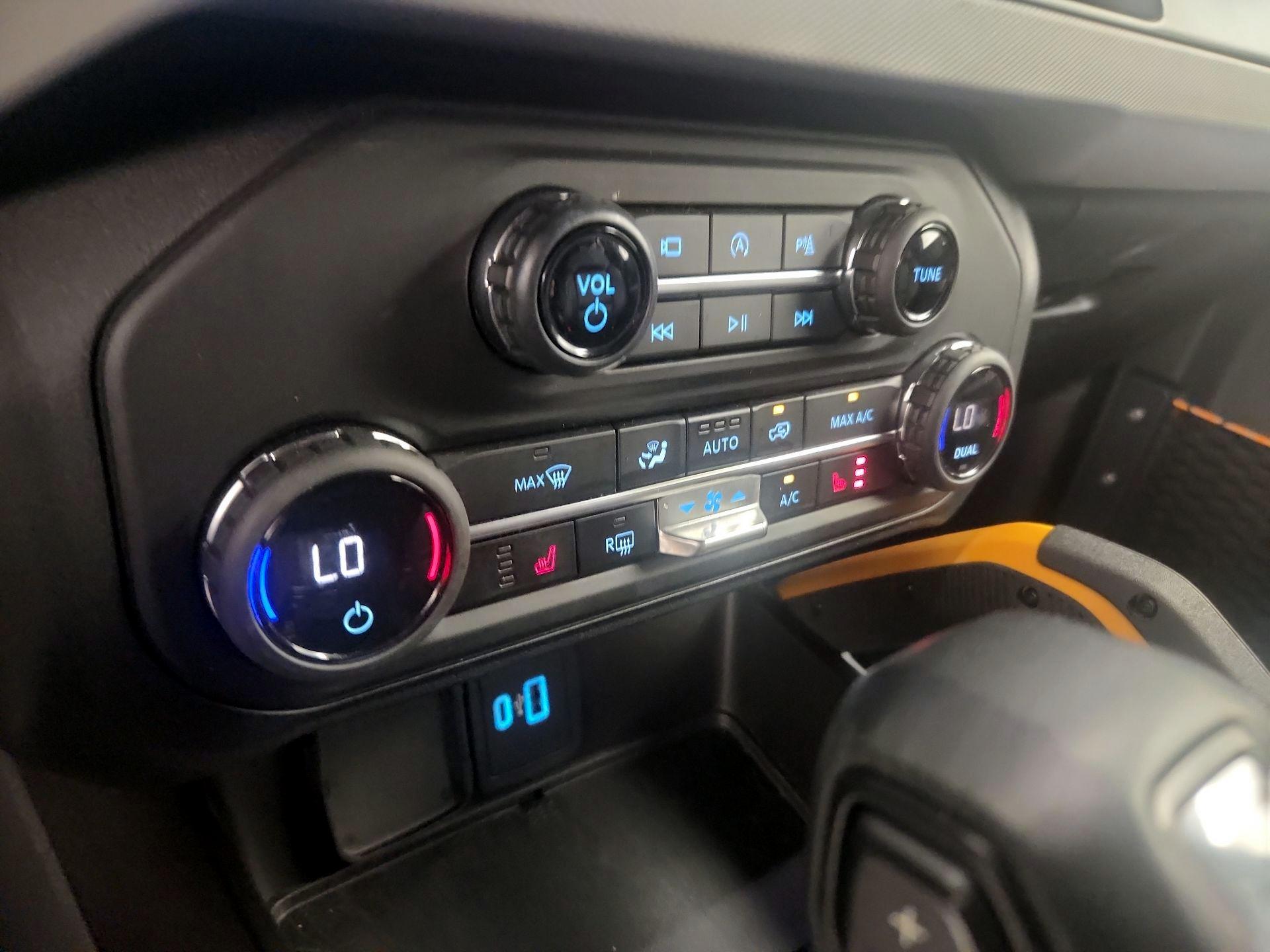 Thumbnail: 2023 Ford Bronco - 16