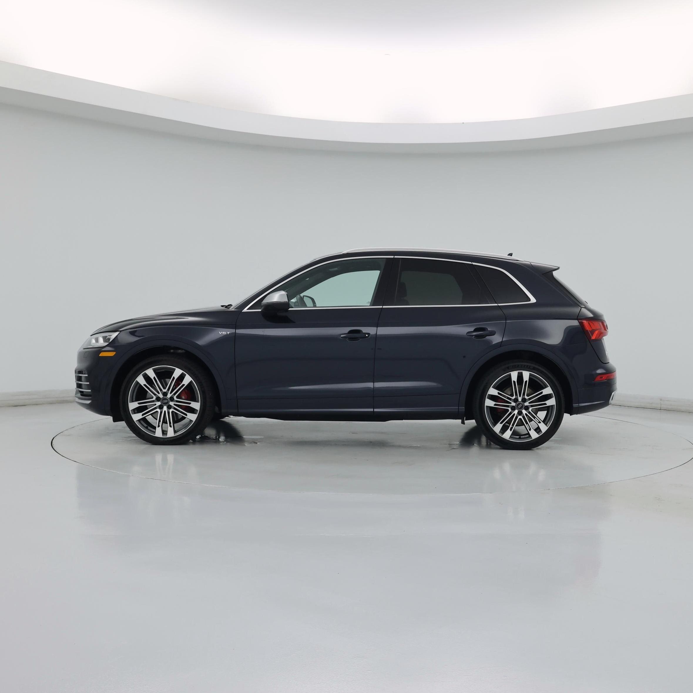 Thumbnail: 2018 Audi SQ5 - 3