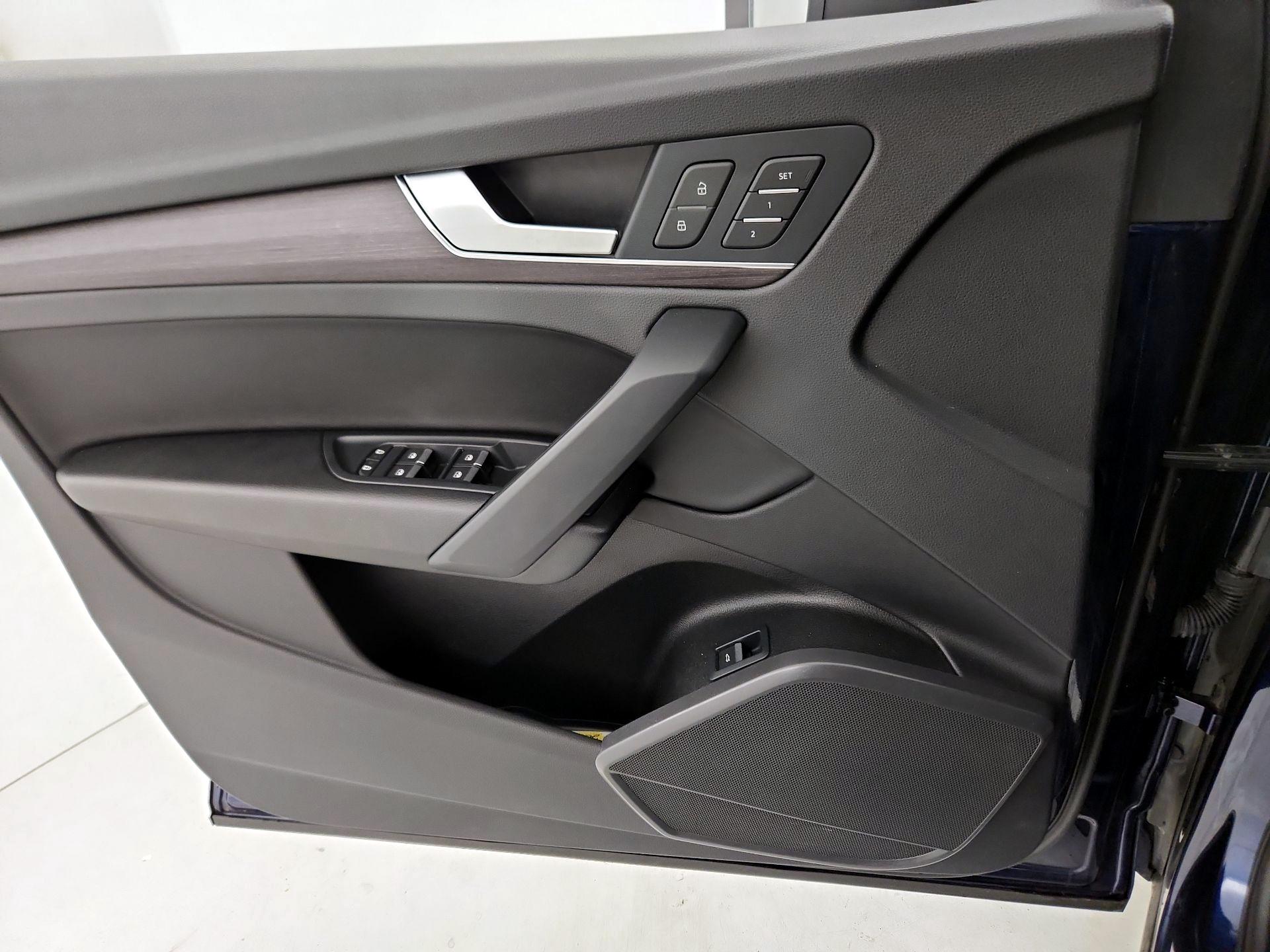 Thumbnail: 2021 Audi Q5 - 12