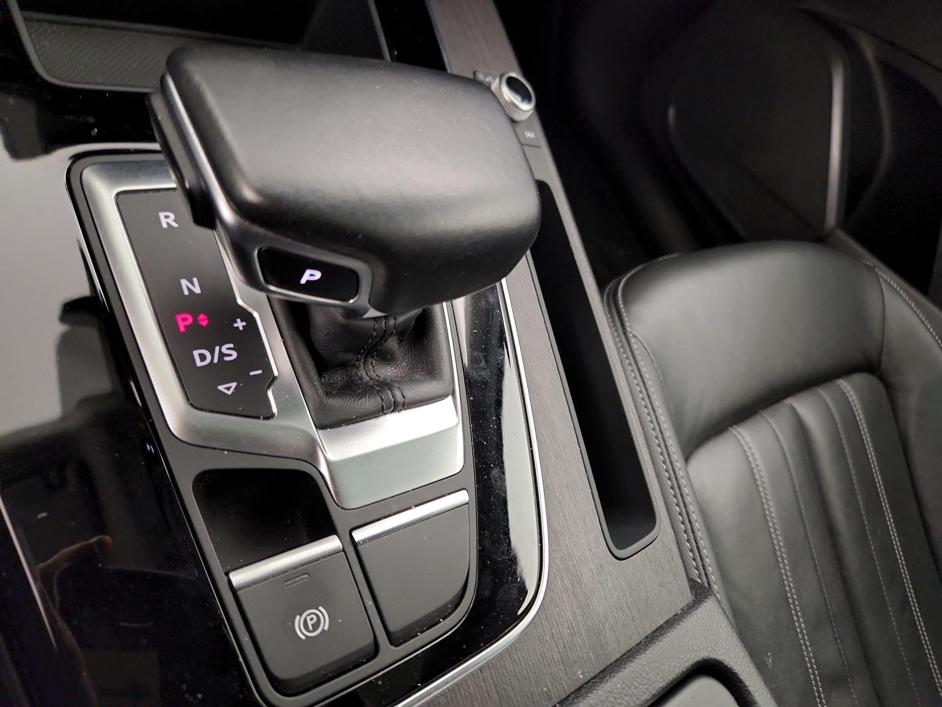 Thumbnail: 2021 Audi Q5 - 18