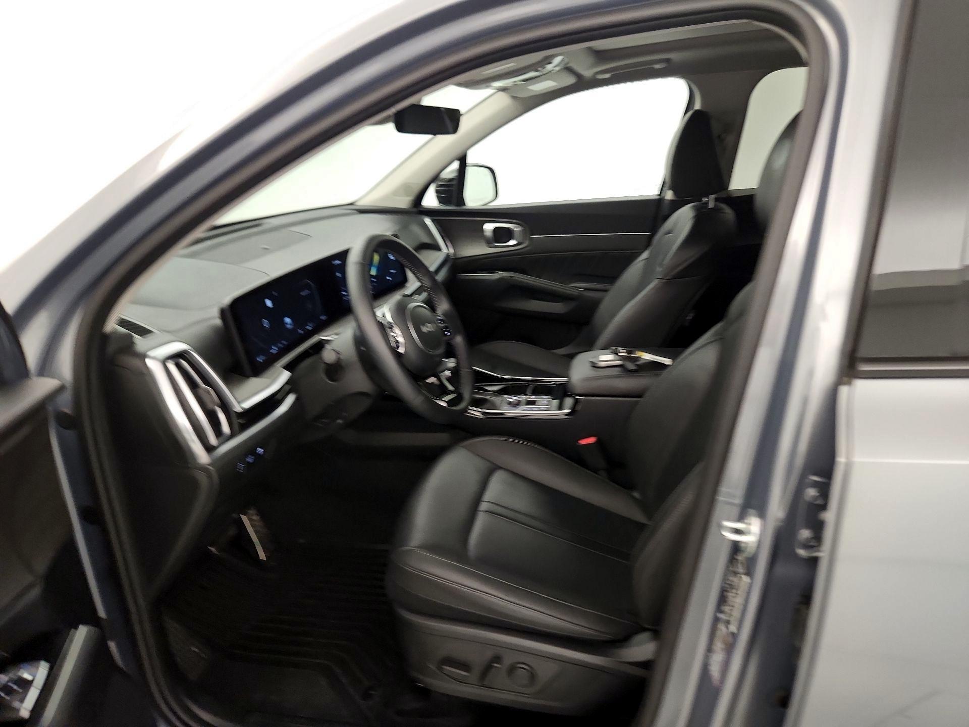 Thumbnail: 2025 Kia Sorento - 11