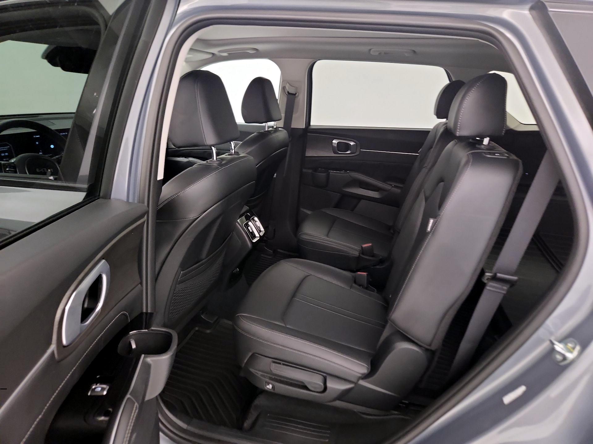 Thumbnail: 2025 Kia Sorento - 18