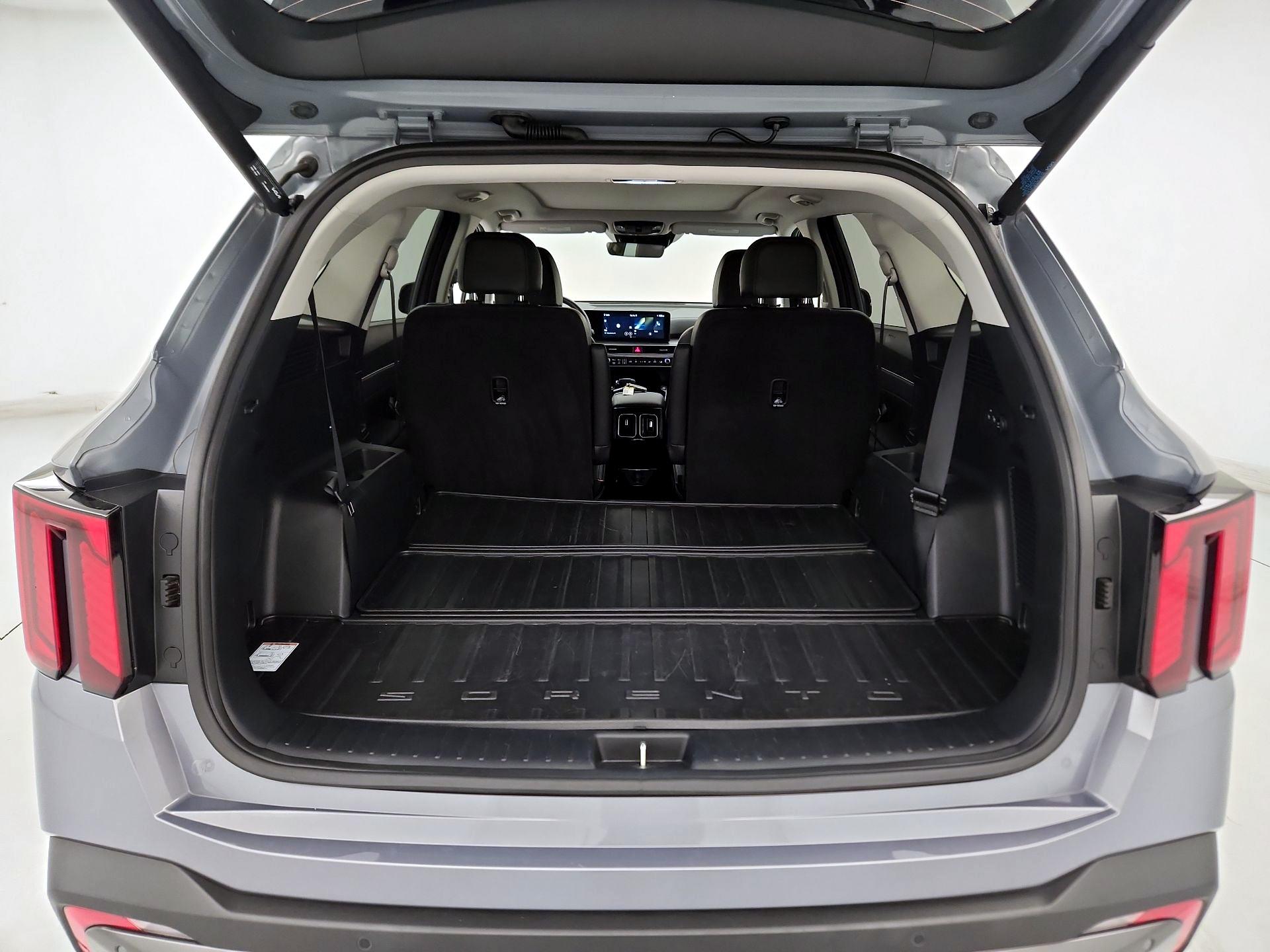 Thumbnail: 2025 Kia Sorento - 19