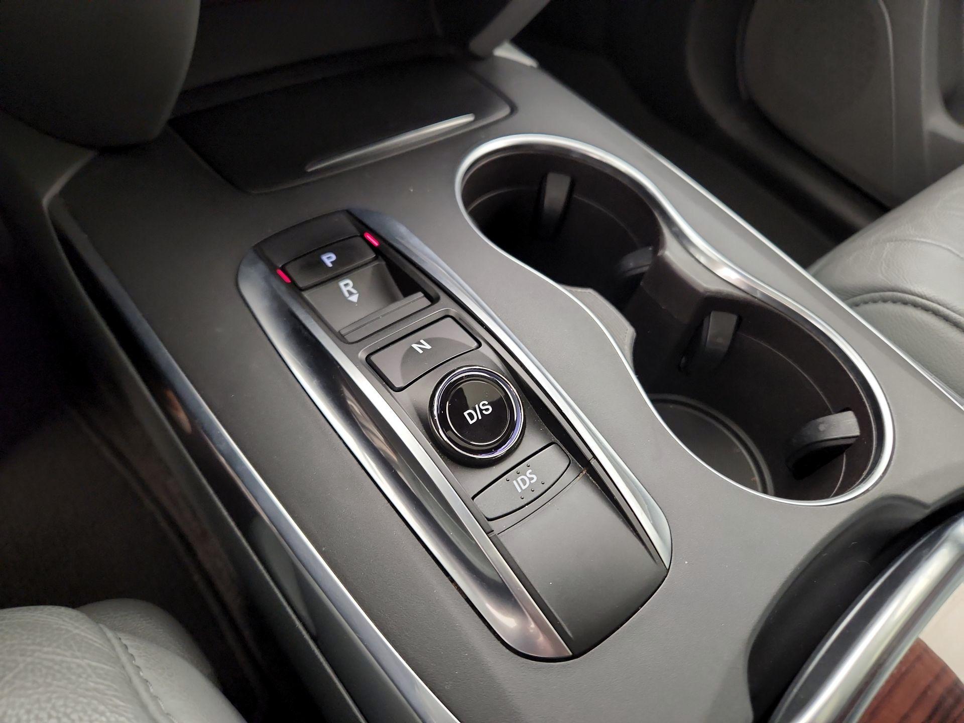 Thumbnail: 2016 Acura MDX - 17