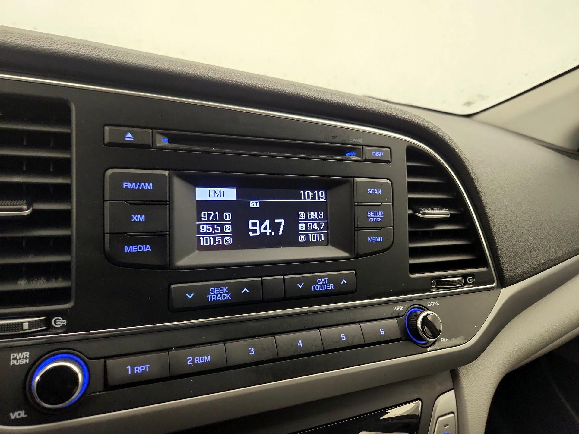 Thumbnail: 2017 Hyundai Elantra - 13