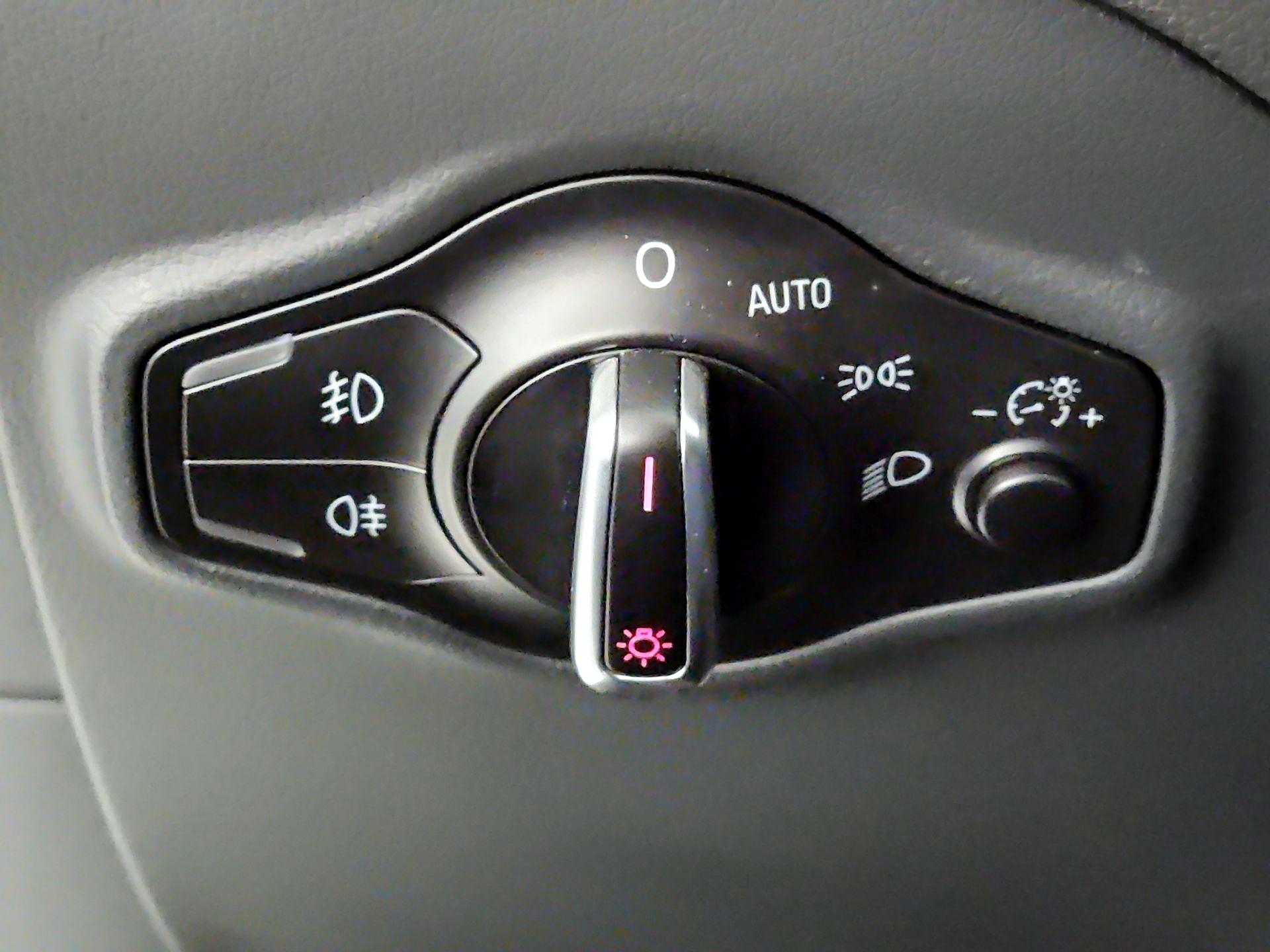 Thumbnail: 2016 Audi Q5 - 13