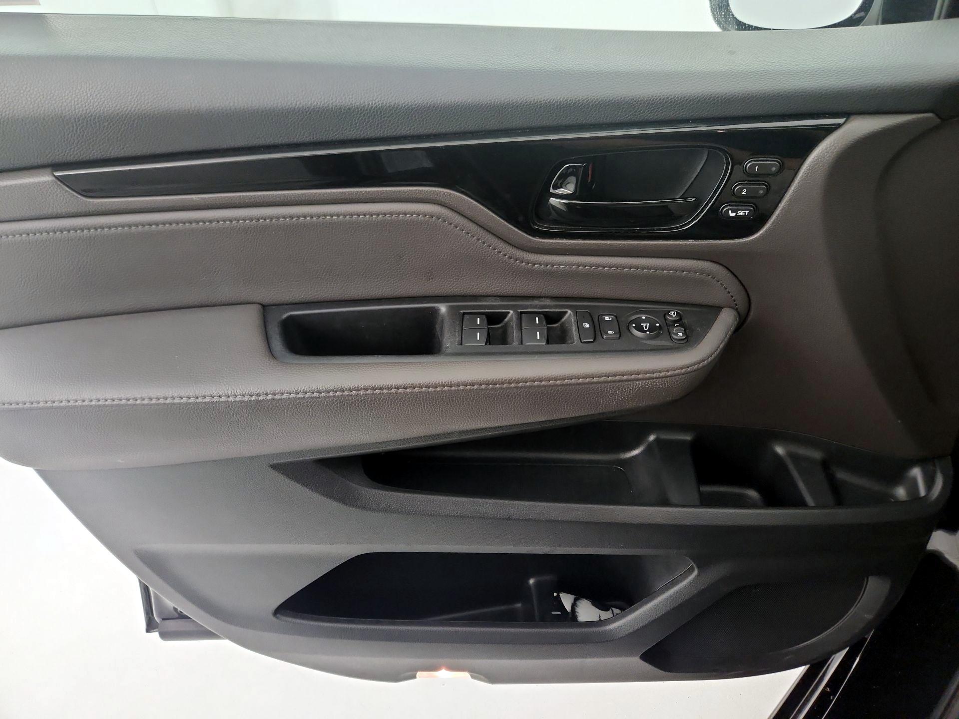 Thumbnail: 2019 Honda Odyssey - 12