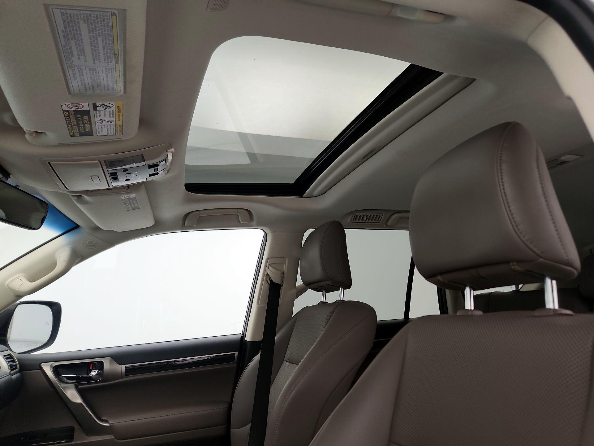 Thumbnail: 2021 Lexus GX - 20