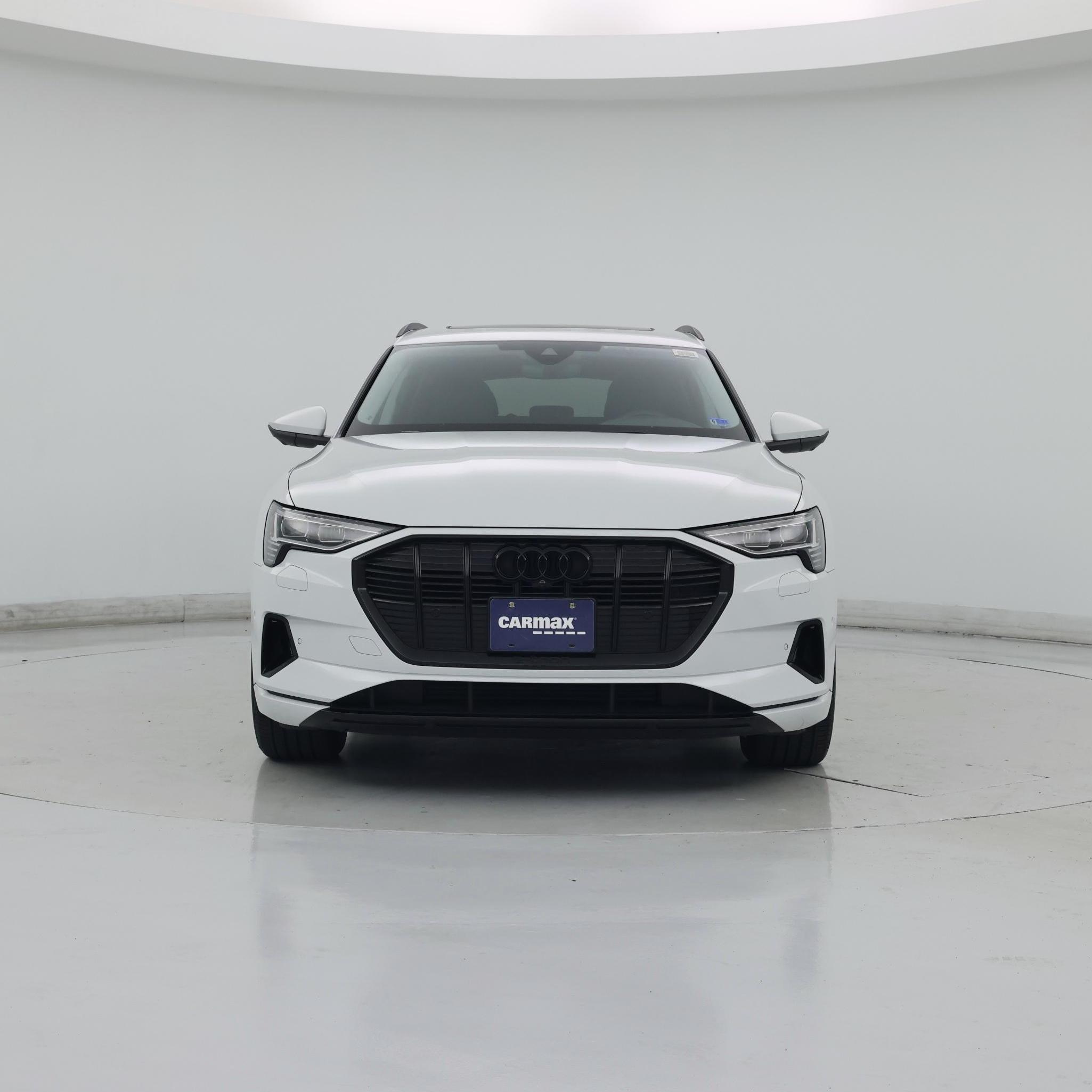 Thumbnail: 2023 Audi e-tron - 5