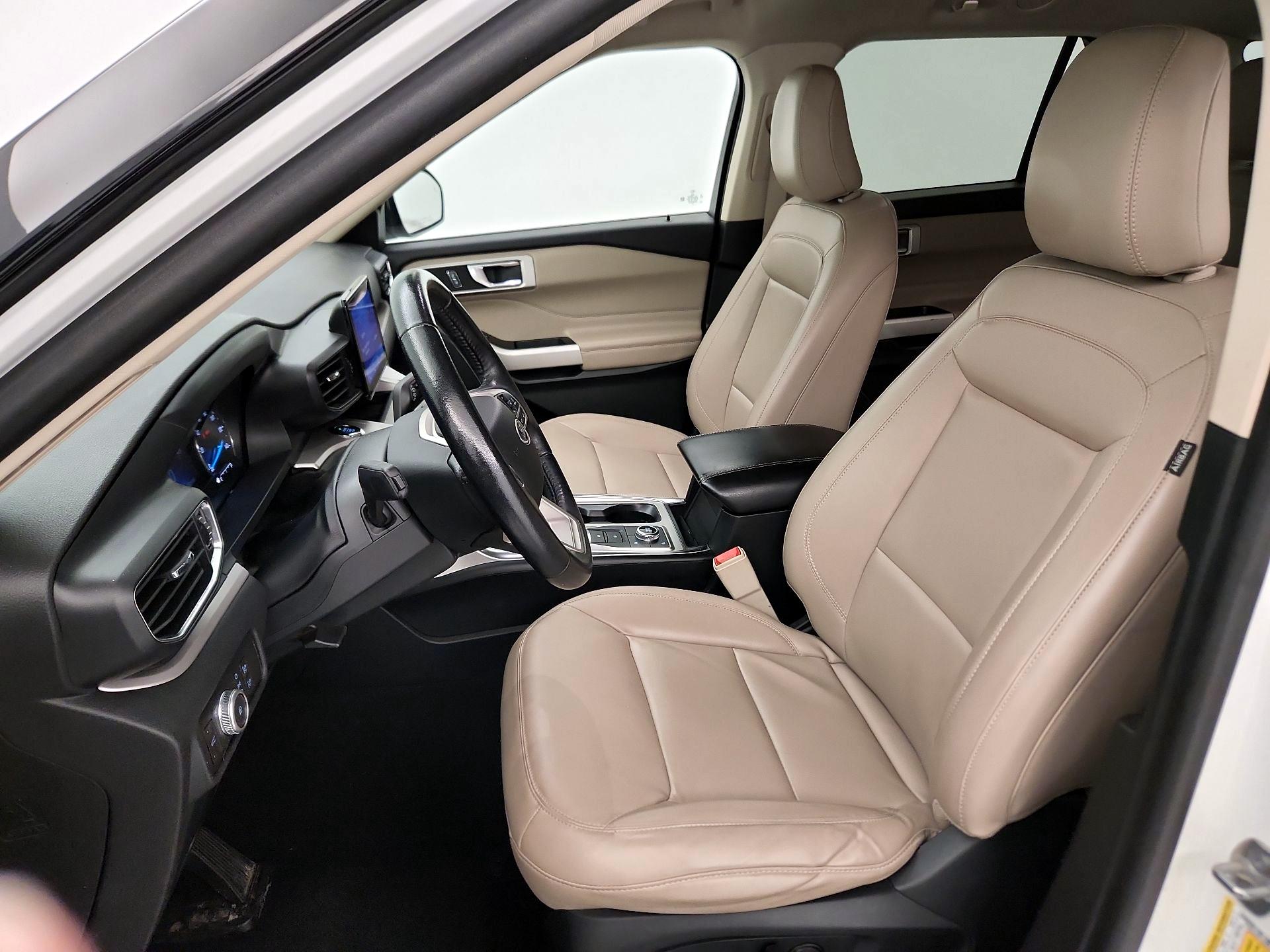 Thumbnail: 2021 Ford Explorer - 11