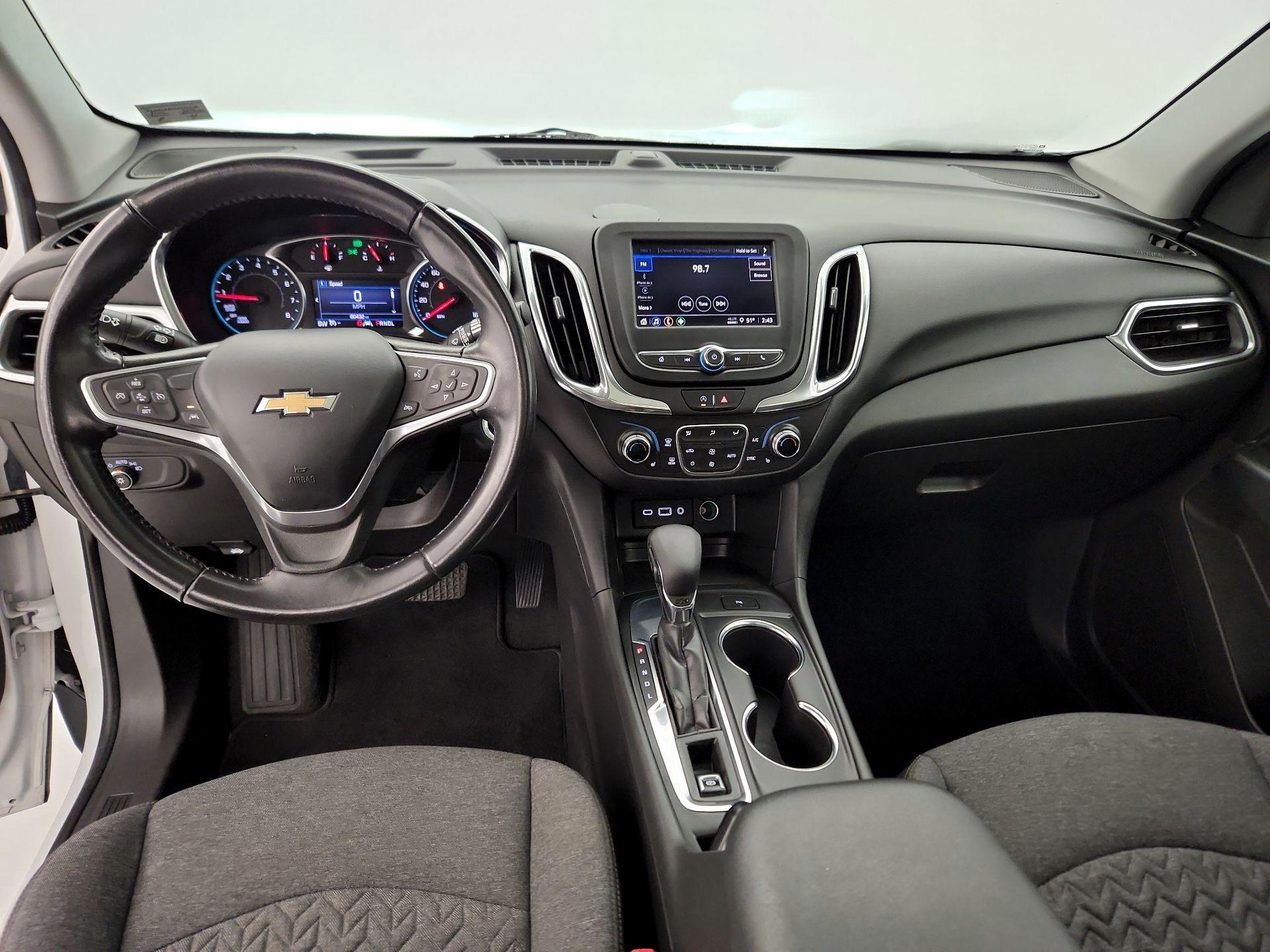 Thumbnail: 2022 Chevrolet Equinox - 9